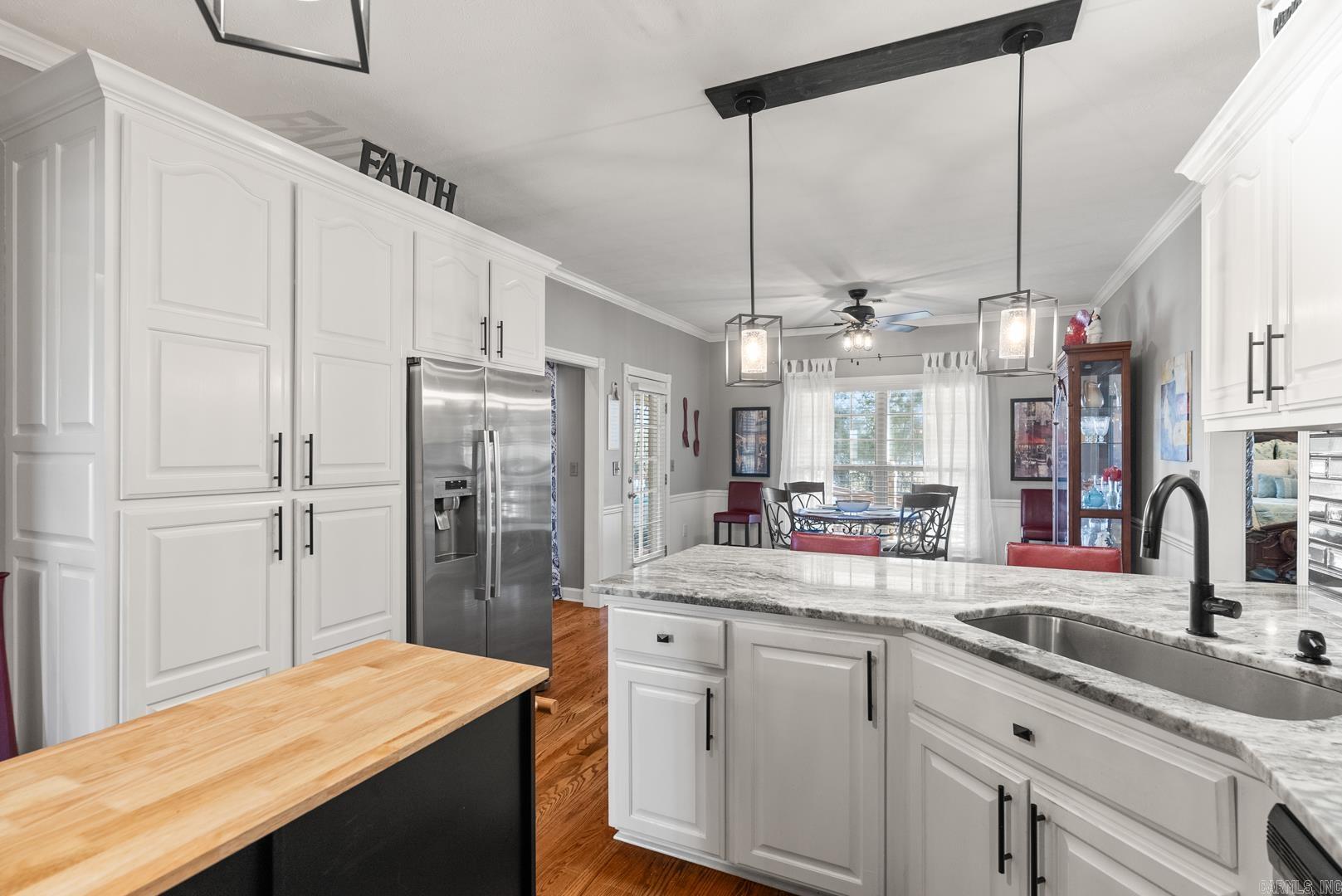 COUNTRY COVE ESTATES - Residential