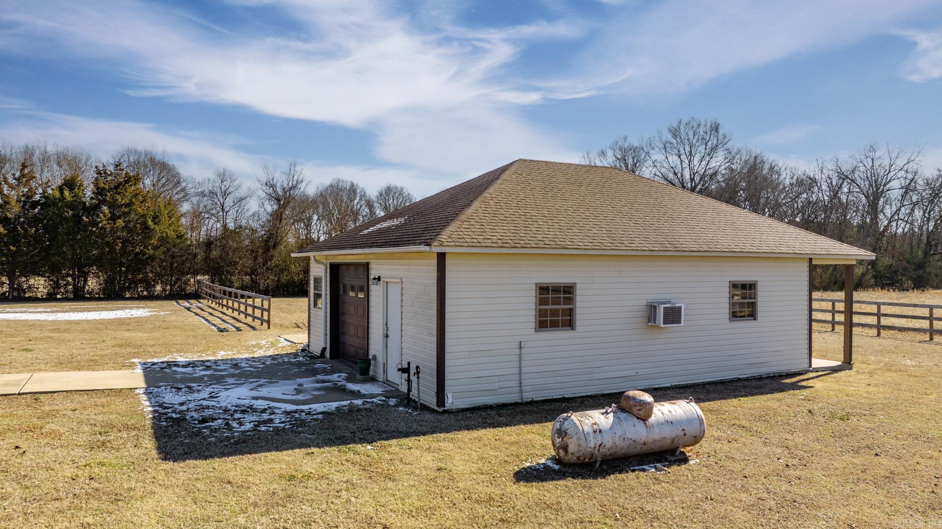 COUNTRY COVE ESTATES - Residential