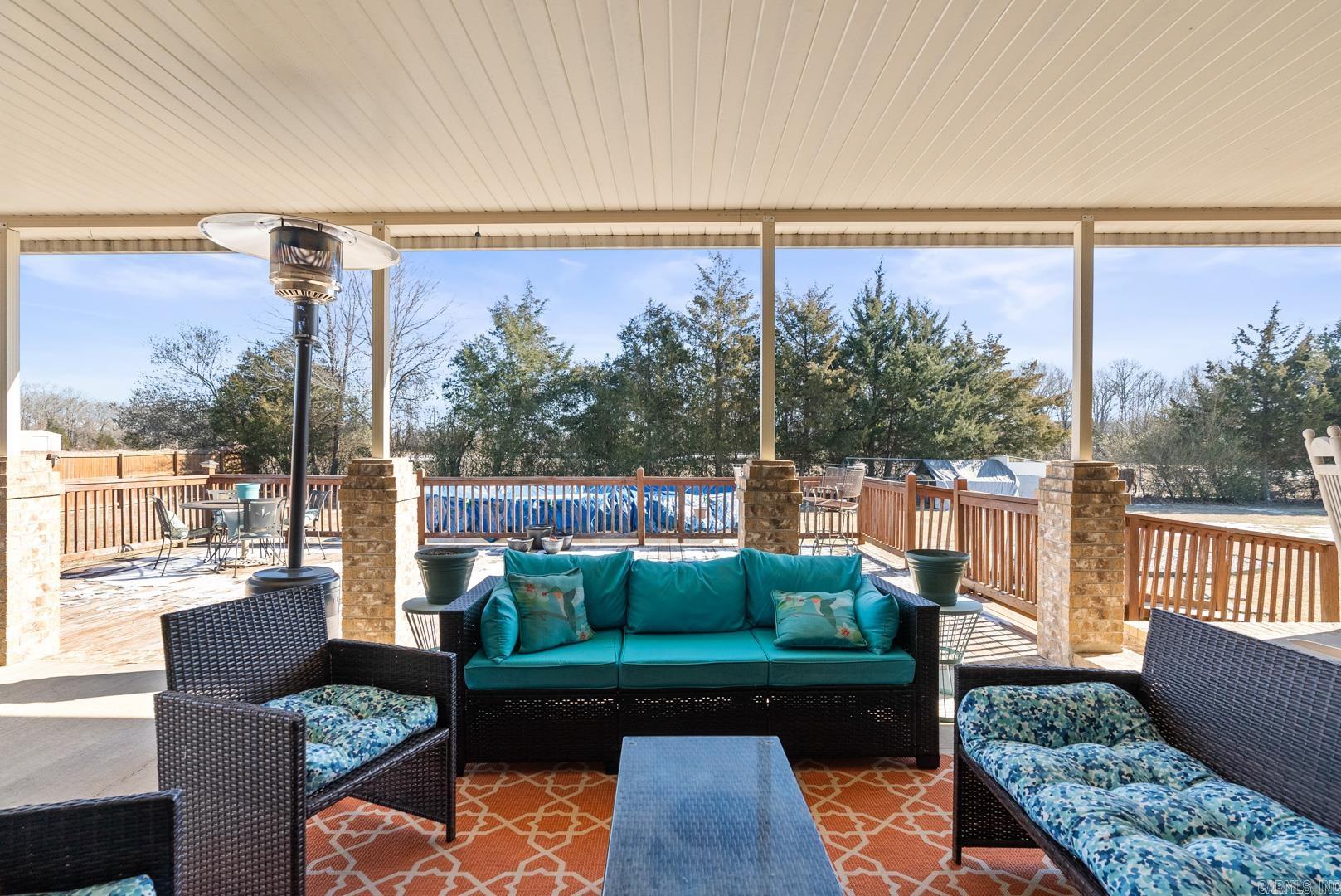 COUNTRY COVE ESTATES - Residential