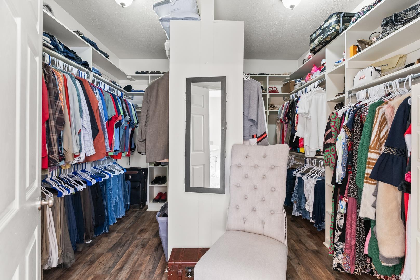 COUNTRY COVE ESTATES - Residential