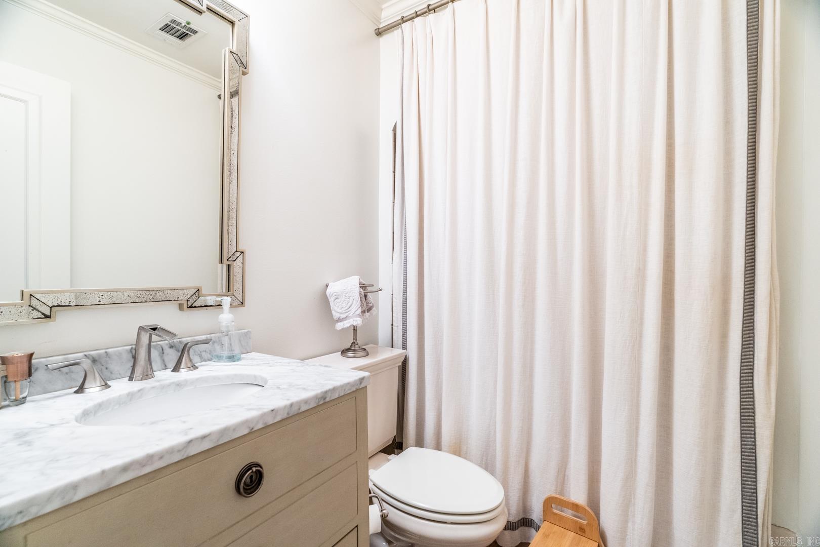 NEWTONS - Residential