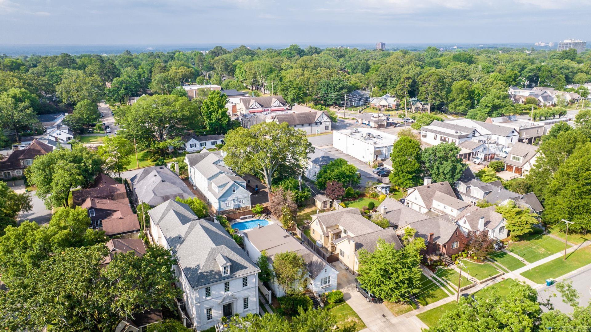 NEWTONS - Residential