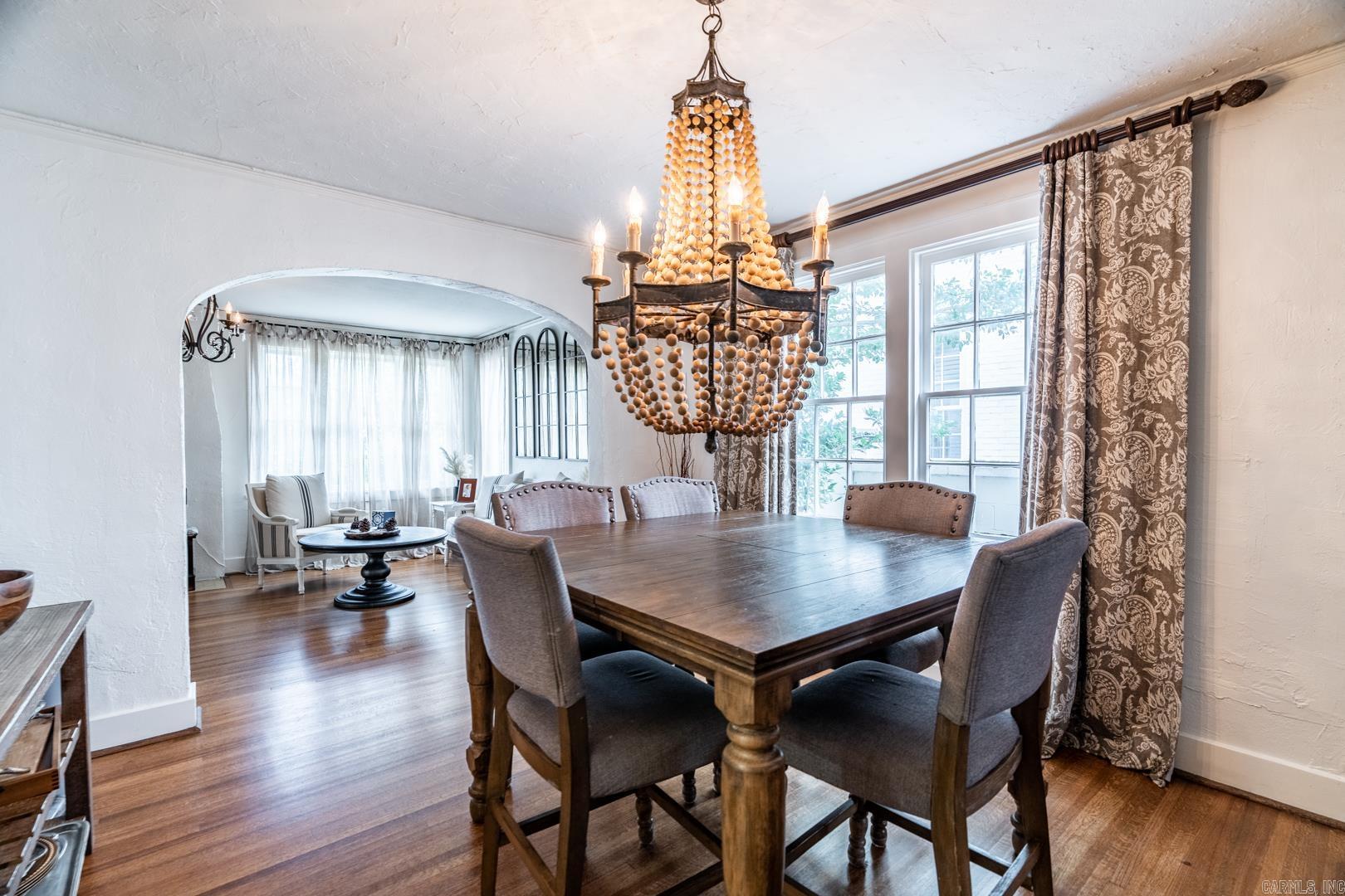 NEWTONS - Residential