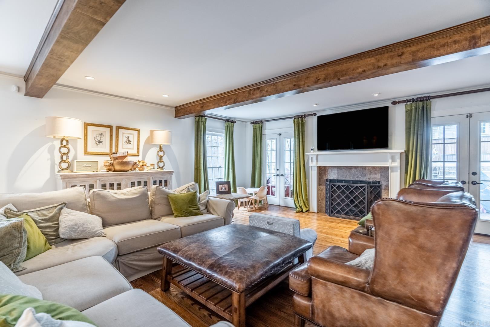 NEWTONS - Residential