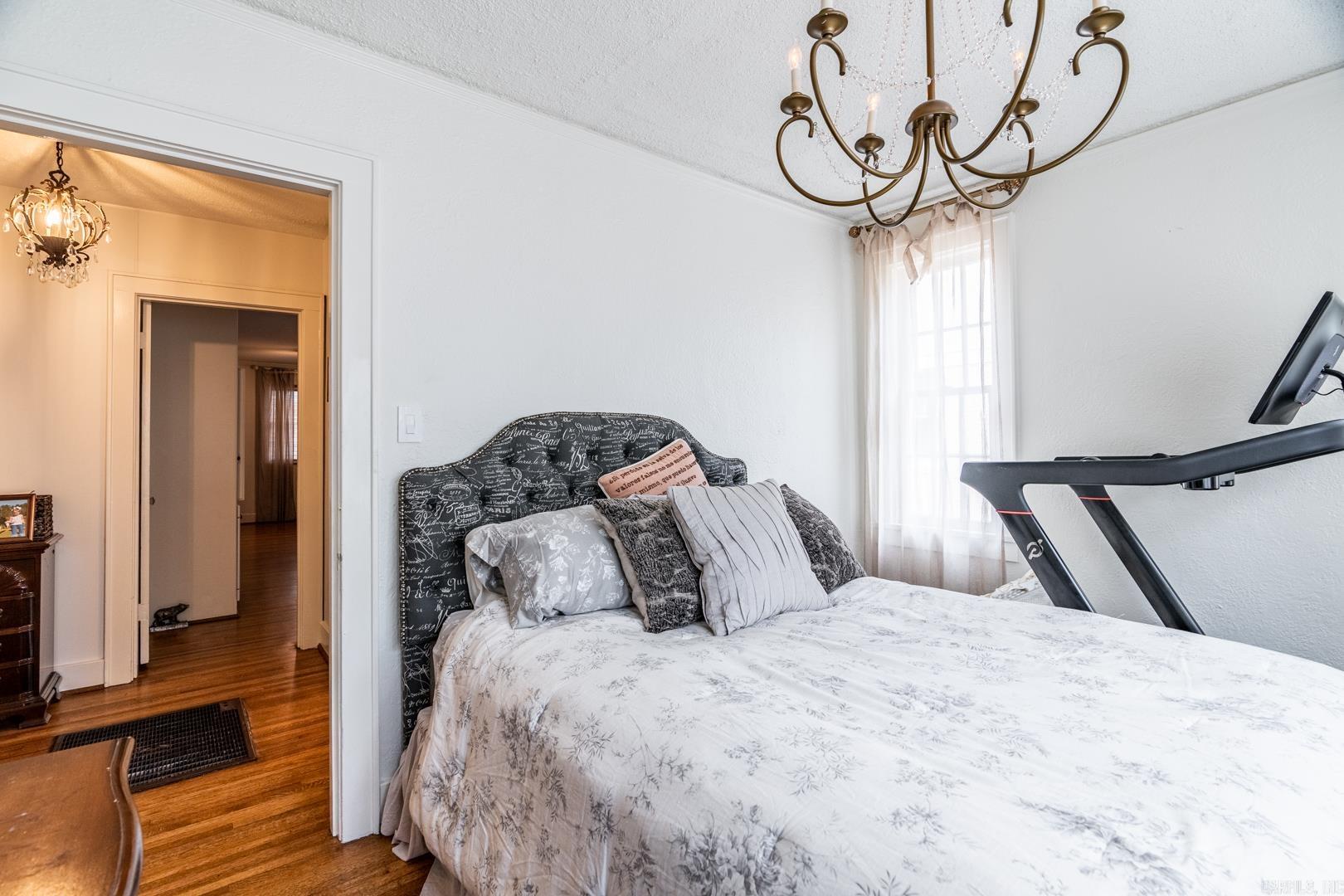 NEWTONS - Residential