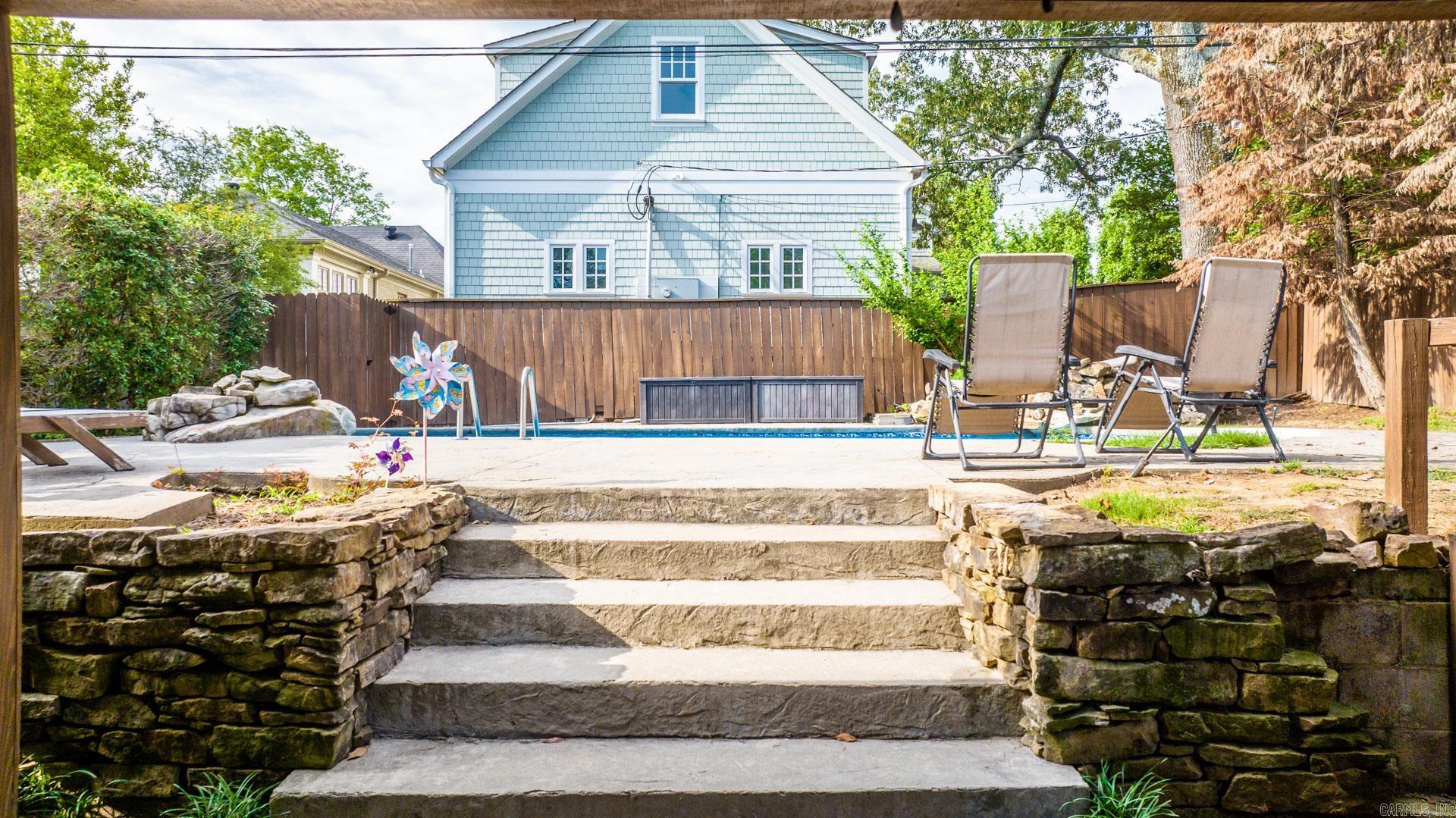 NEWTONS - Residential