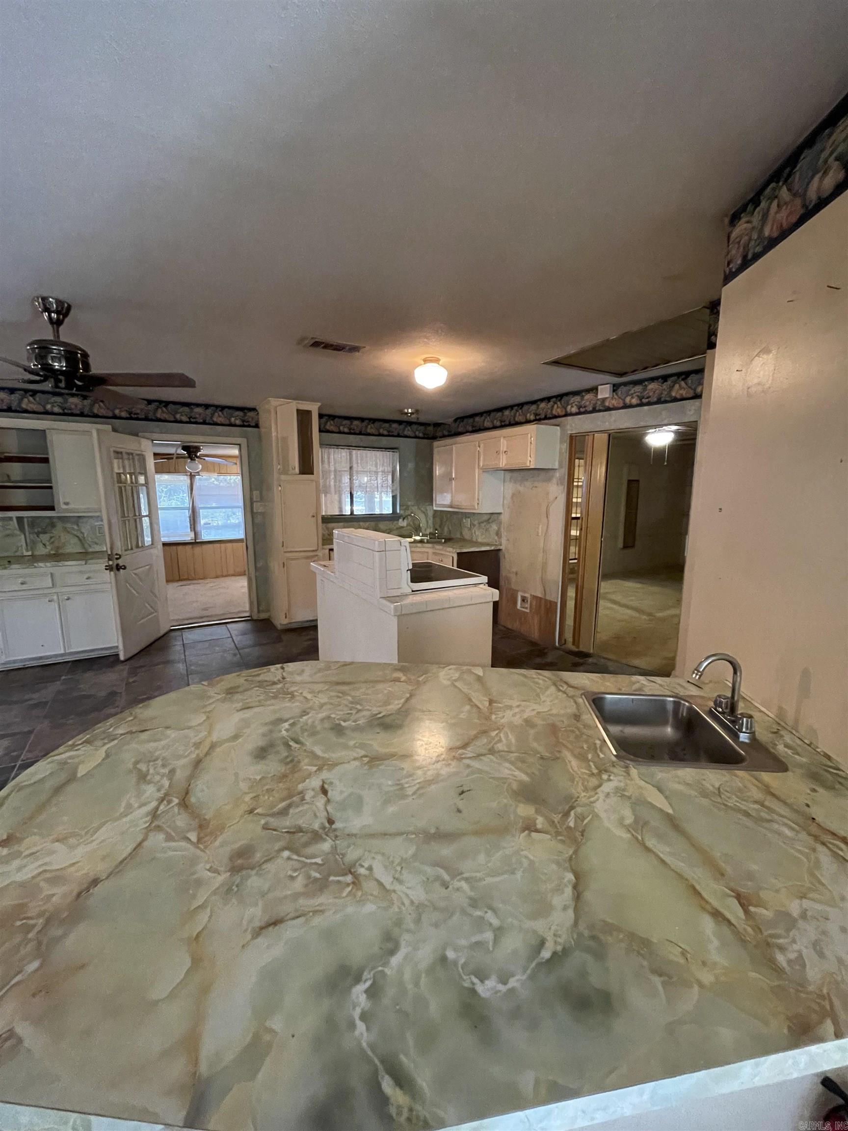 THOUSAND OAKS - Residential