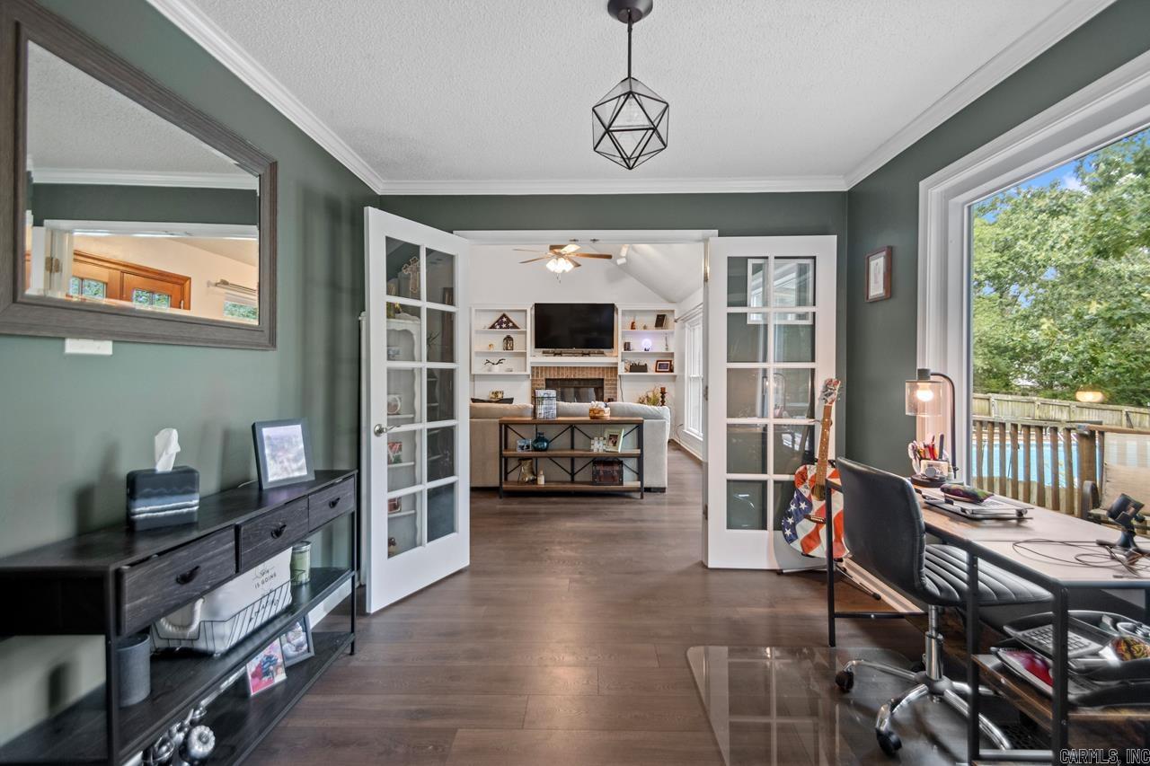 DIAMOND POINTE - Residential