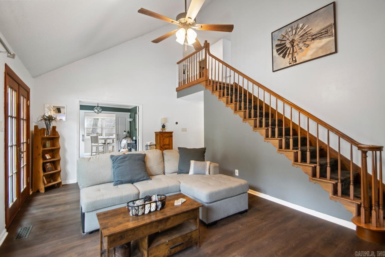 DIAMOND POINTE - Residential