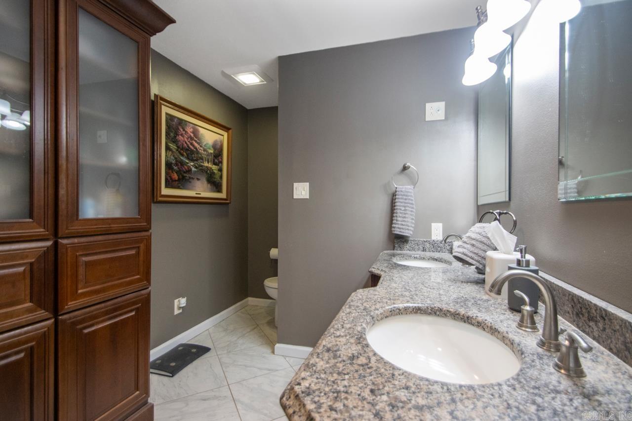 DIAMOND POINTE - Residential