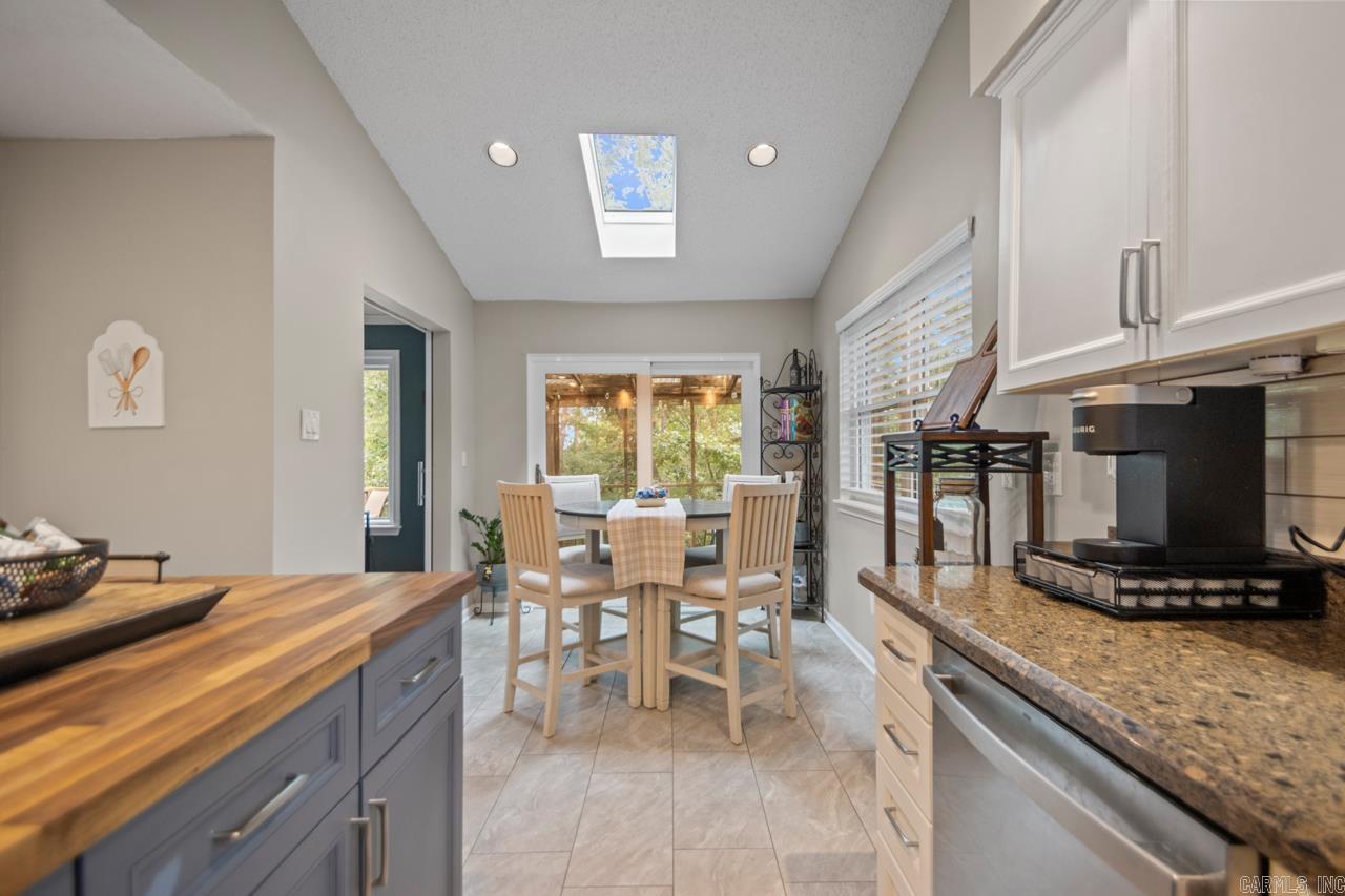 DIAMOND POINTE - Residential