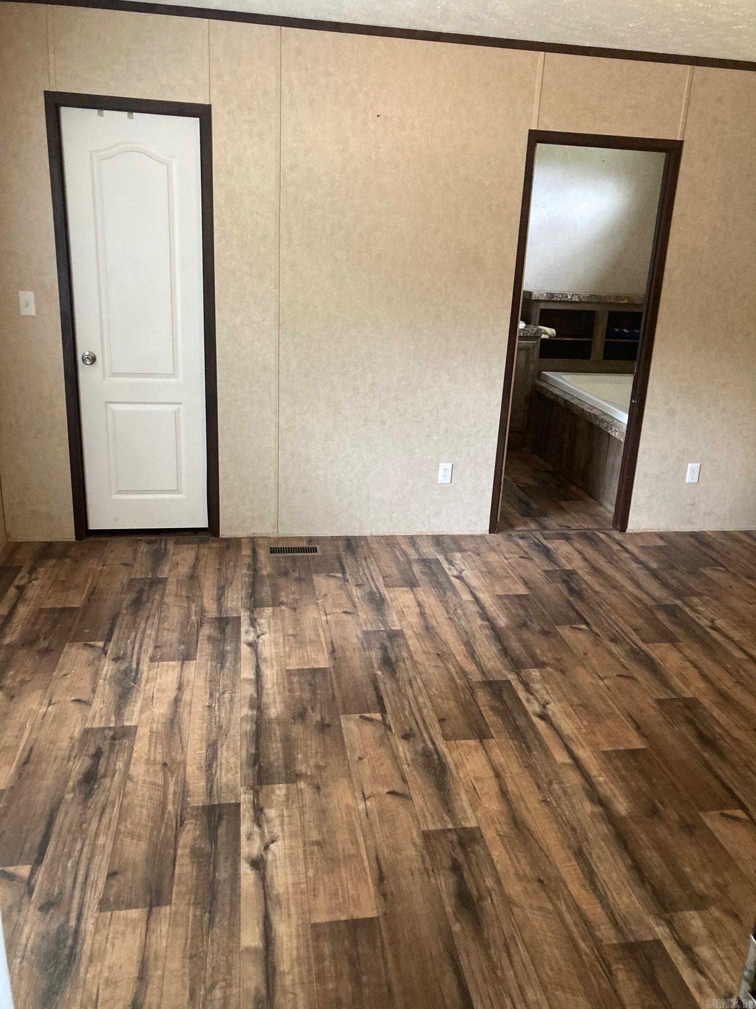 Ellen Acres - Residential