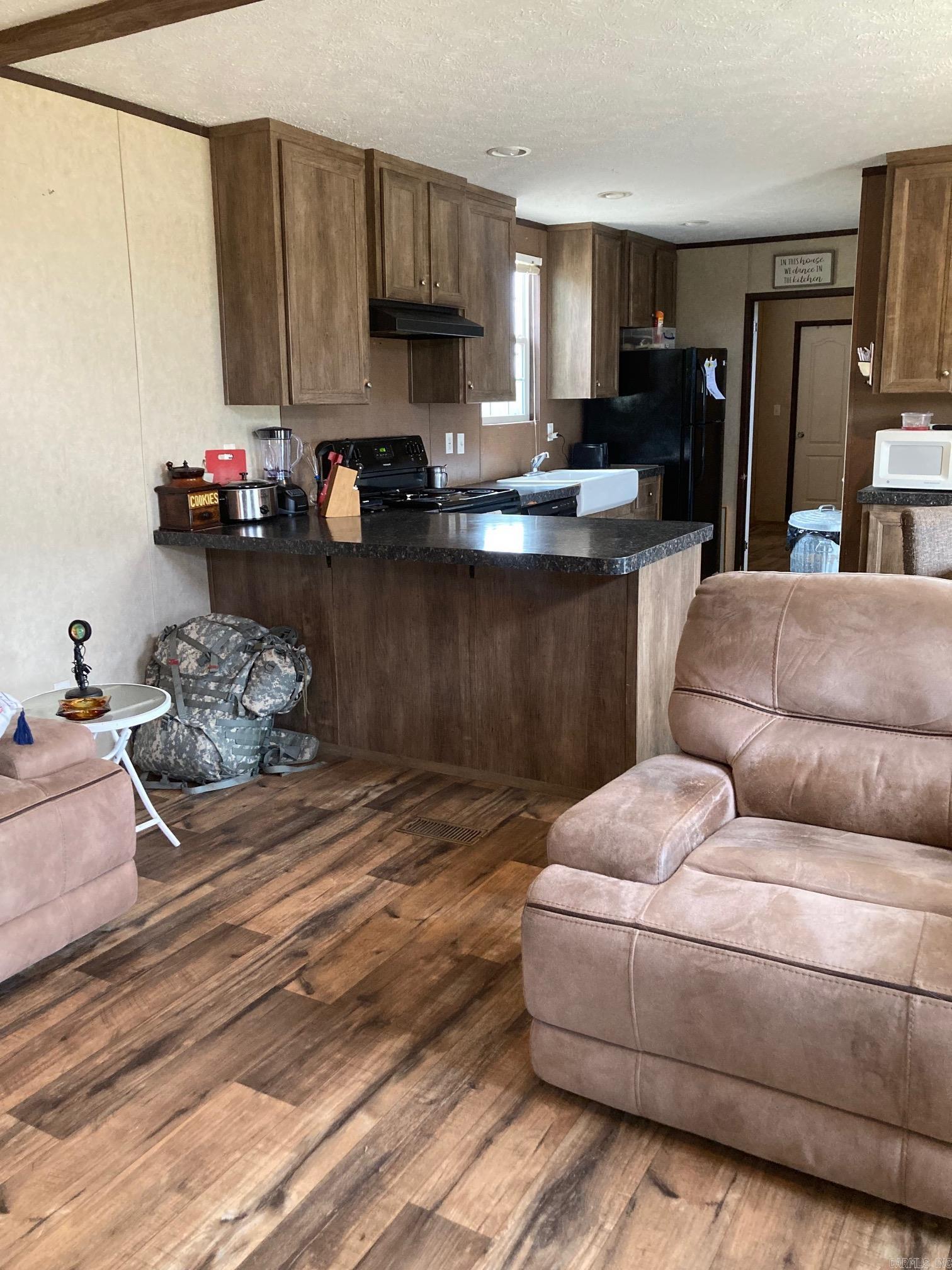 Ellen Acres - Residential