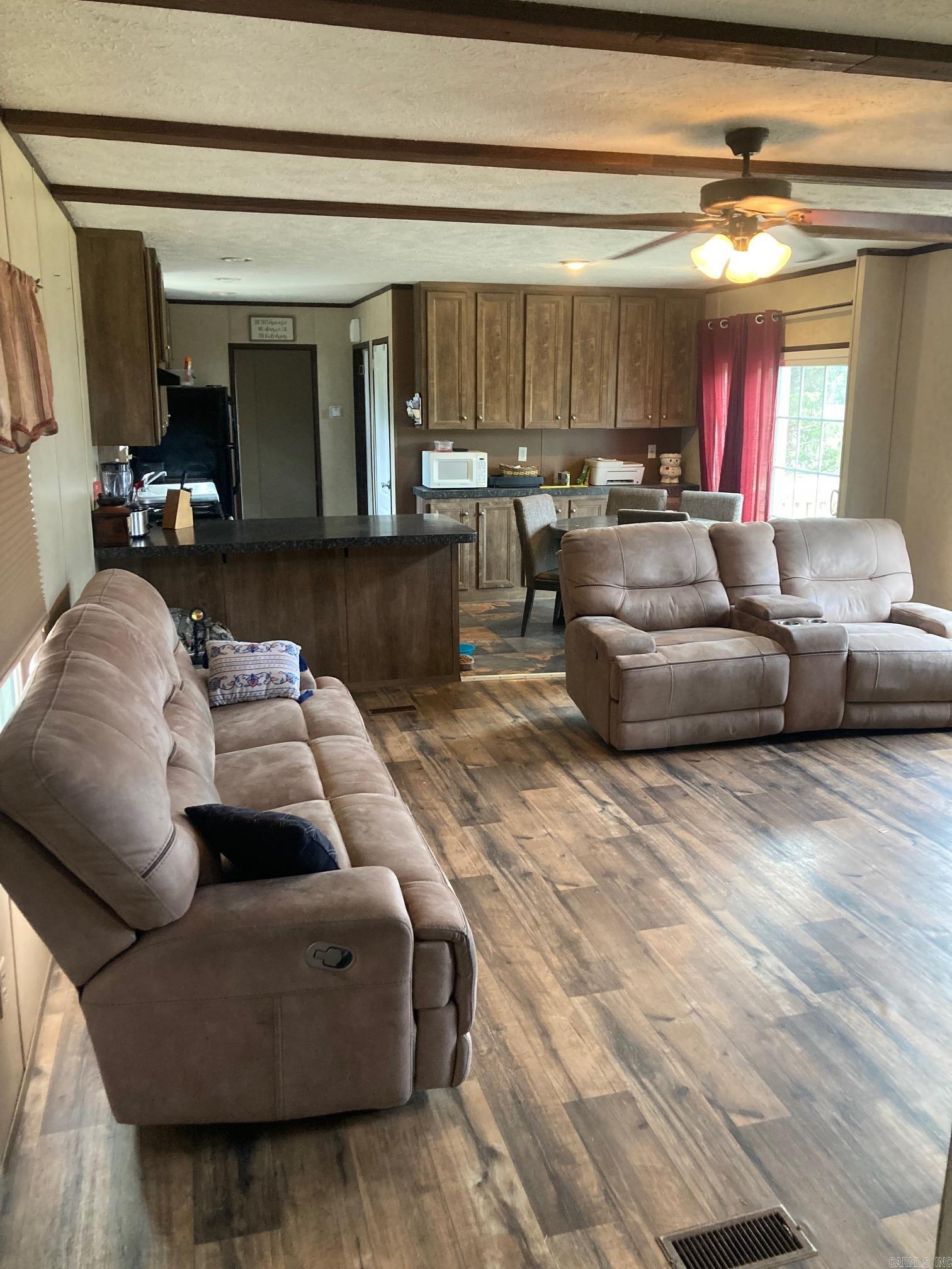 Ellen Acres - Residential