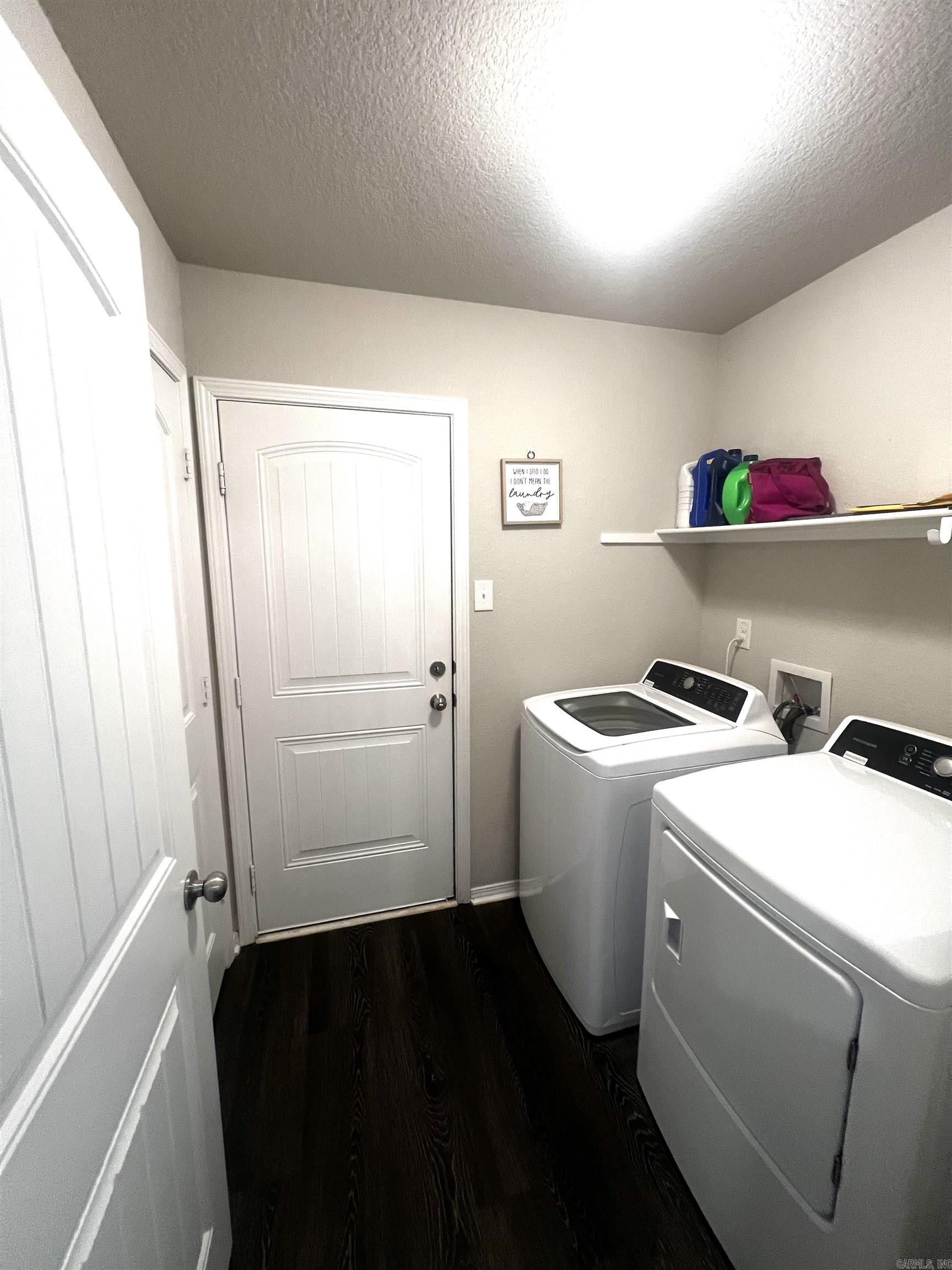 OAKLAND GROVE ESTATES - Residential