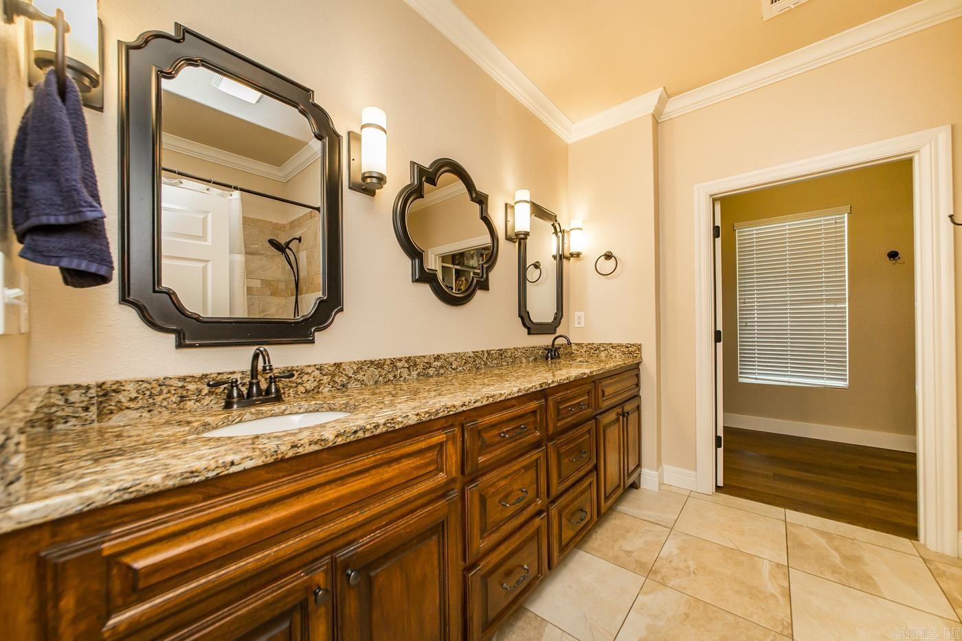 BLUE MOON - Residential