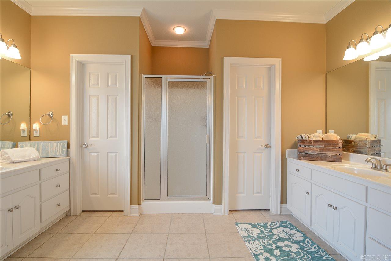 Royal Ridge - Residential