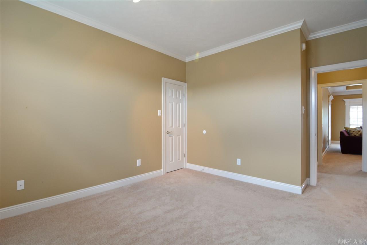 Royal Ridge - Residential