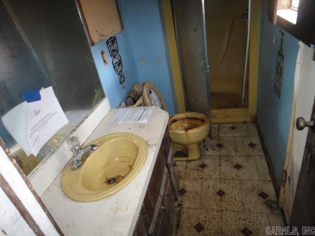 Newport Outlots 01-11-03 - Residential