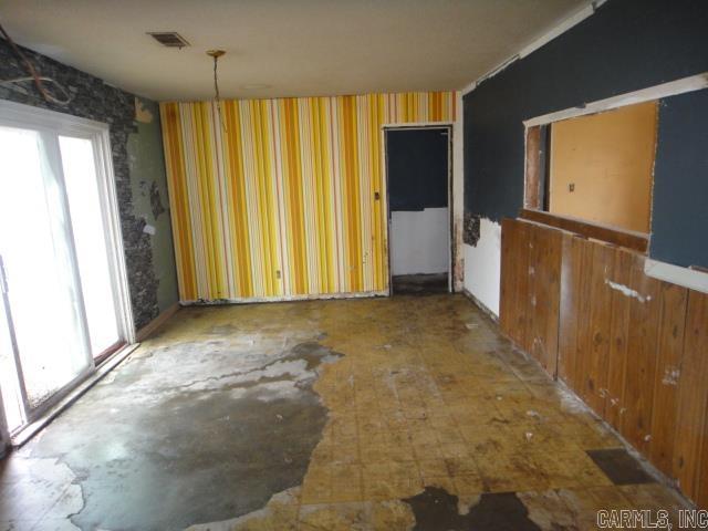 Newport Outlots 01-11-03 - Residential