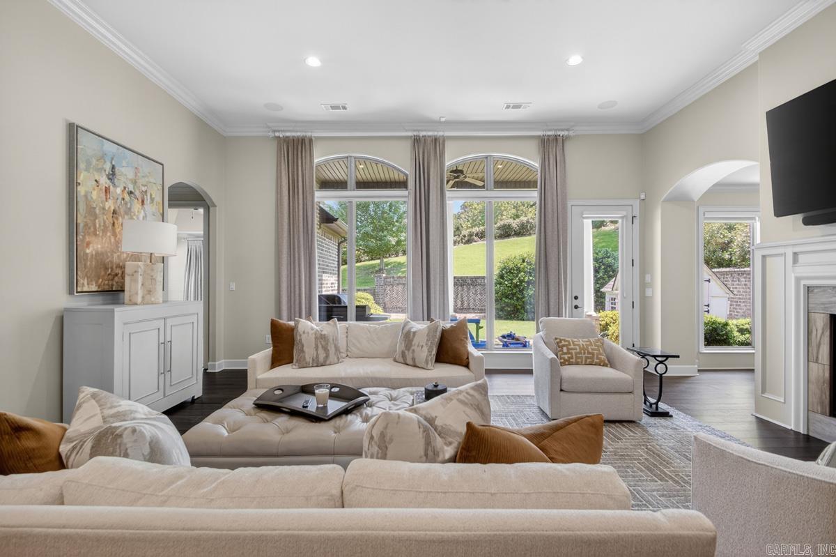 Hickory Grove - Residential