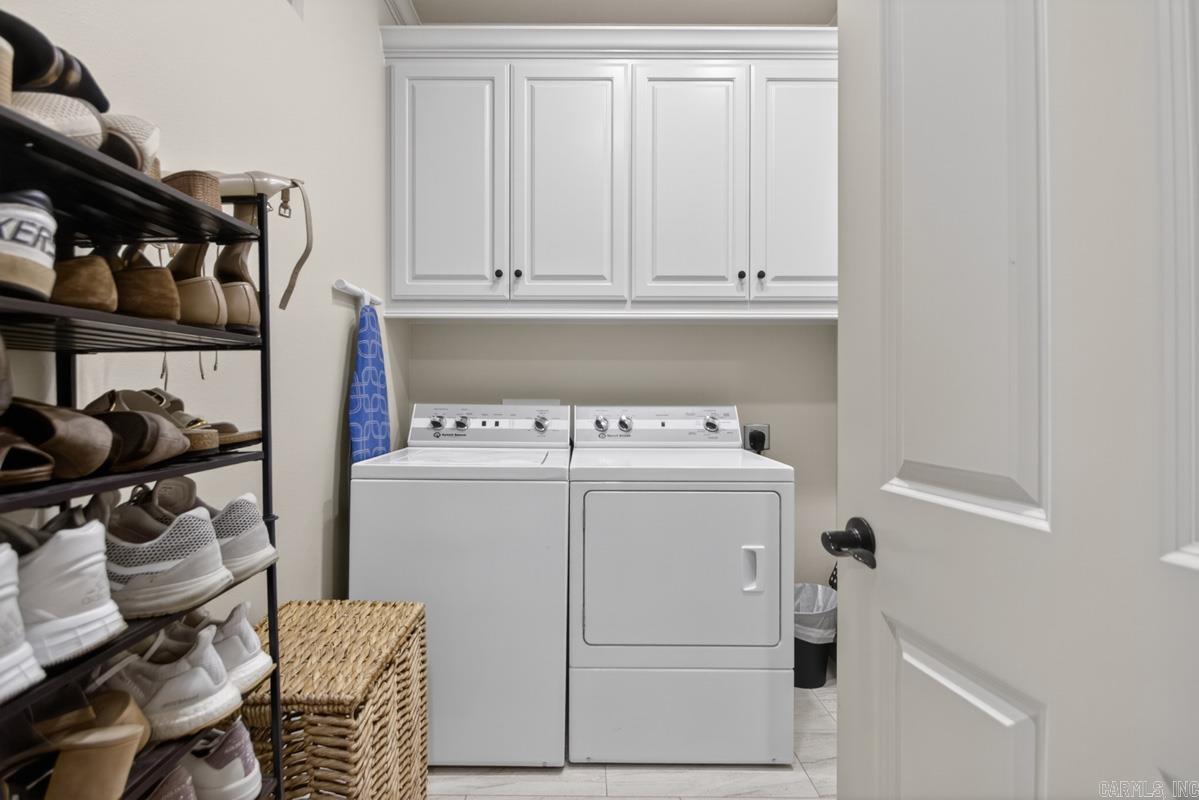 Hickory Grove - Residential