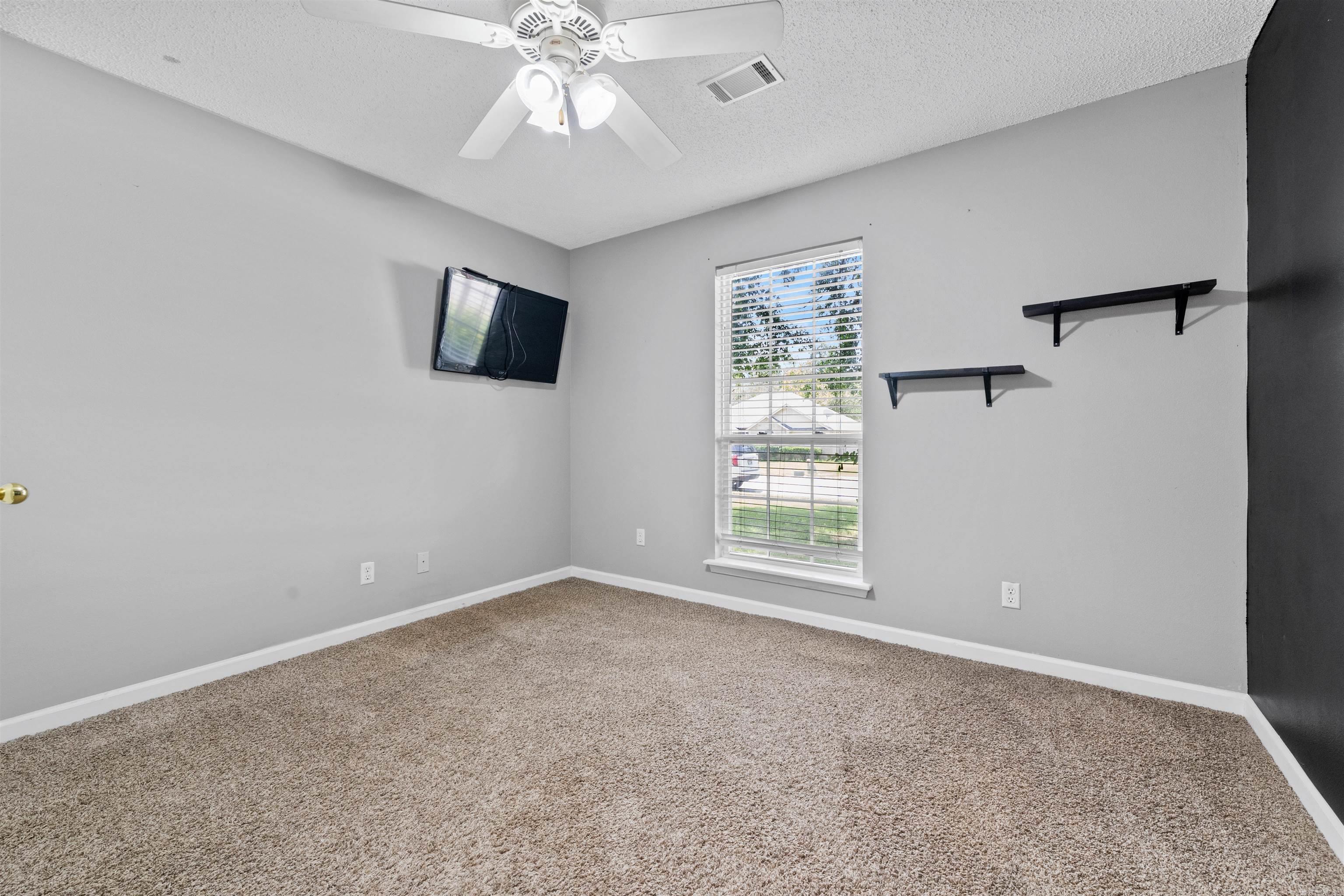 MEADOWLAKE - Residential