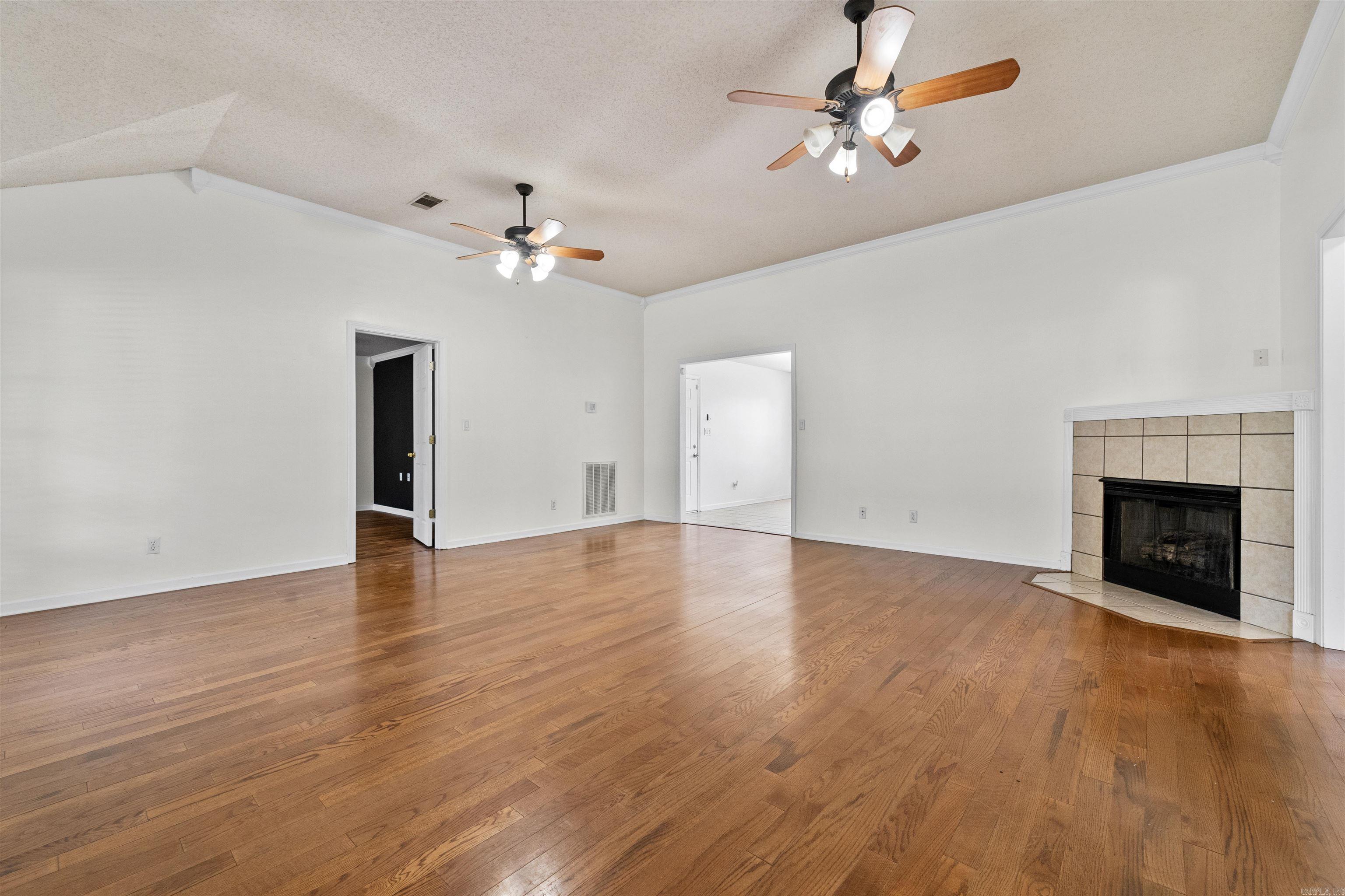 MEADOWLAKE - Residential