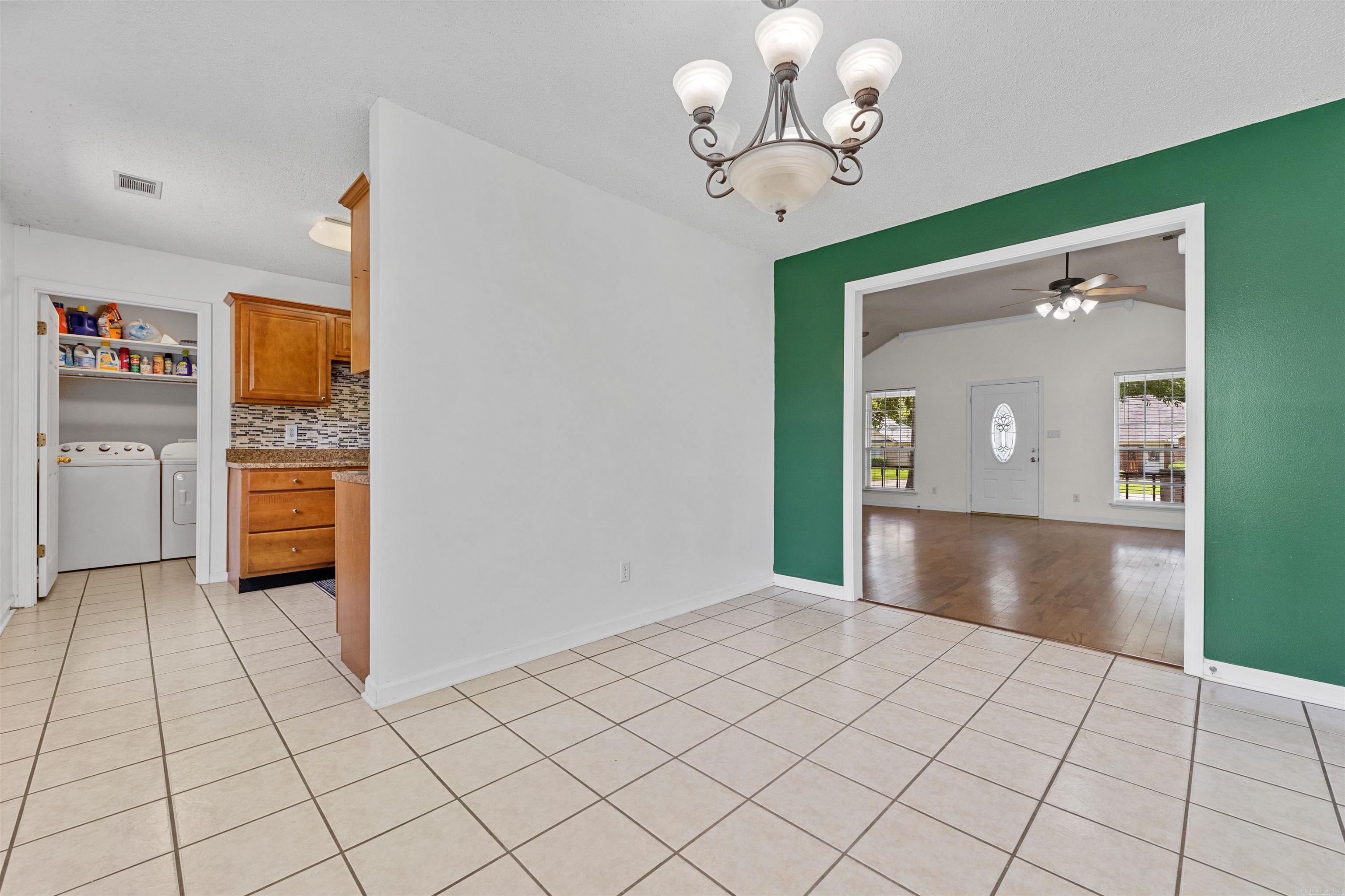 MEADOWLAKE - Residential