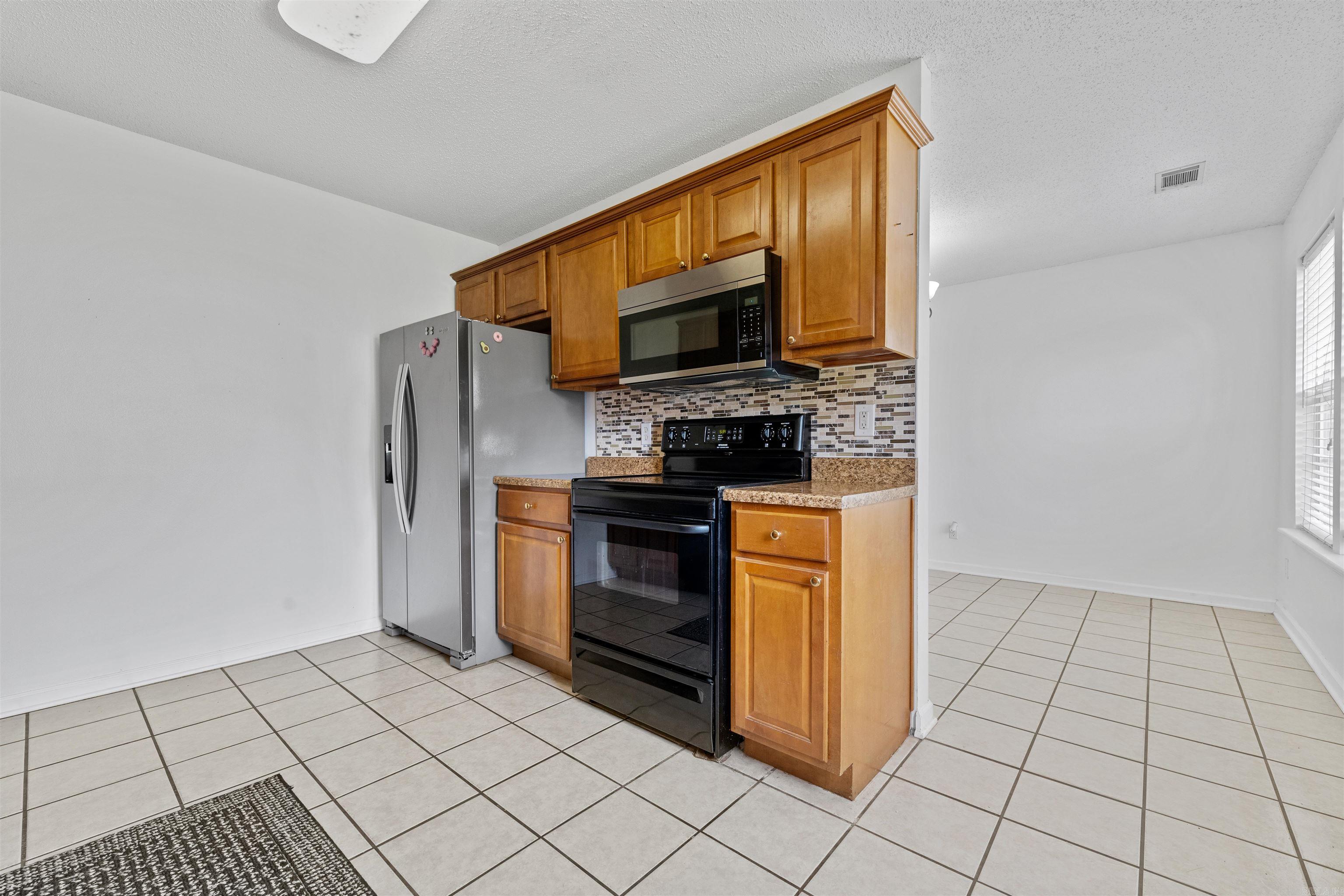 MEADOWLAKE - Residential