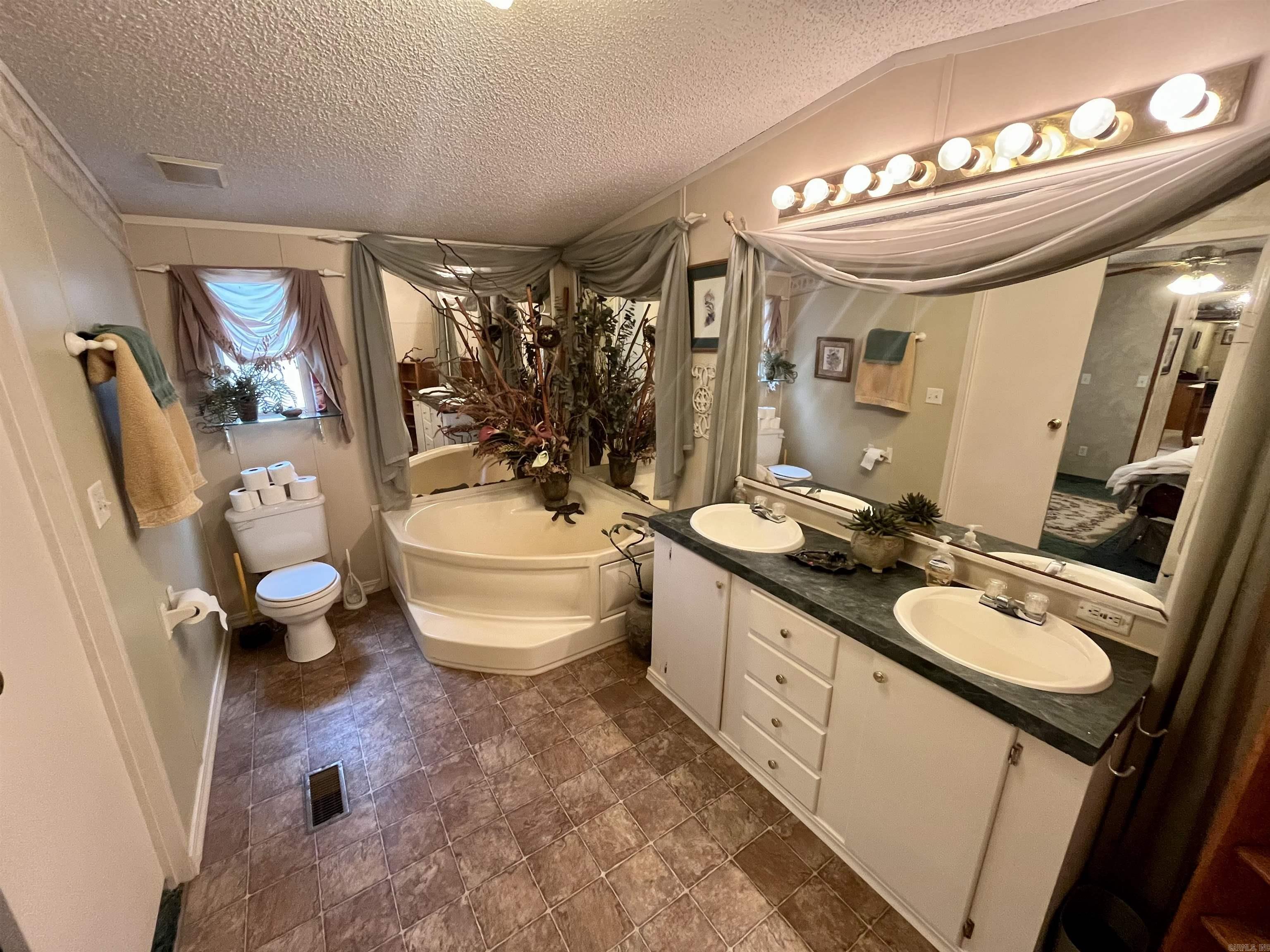 Lakeshore Hills II - Residential