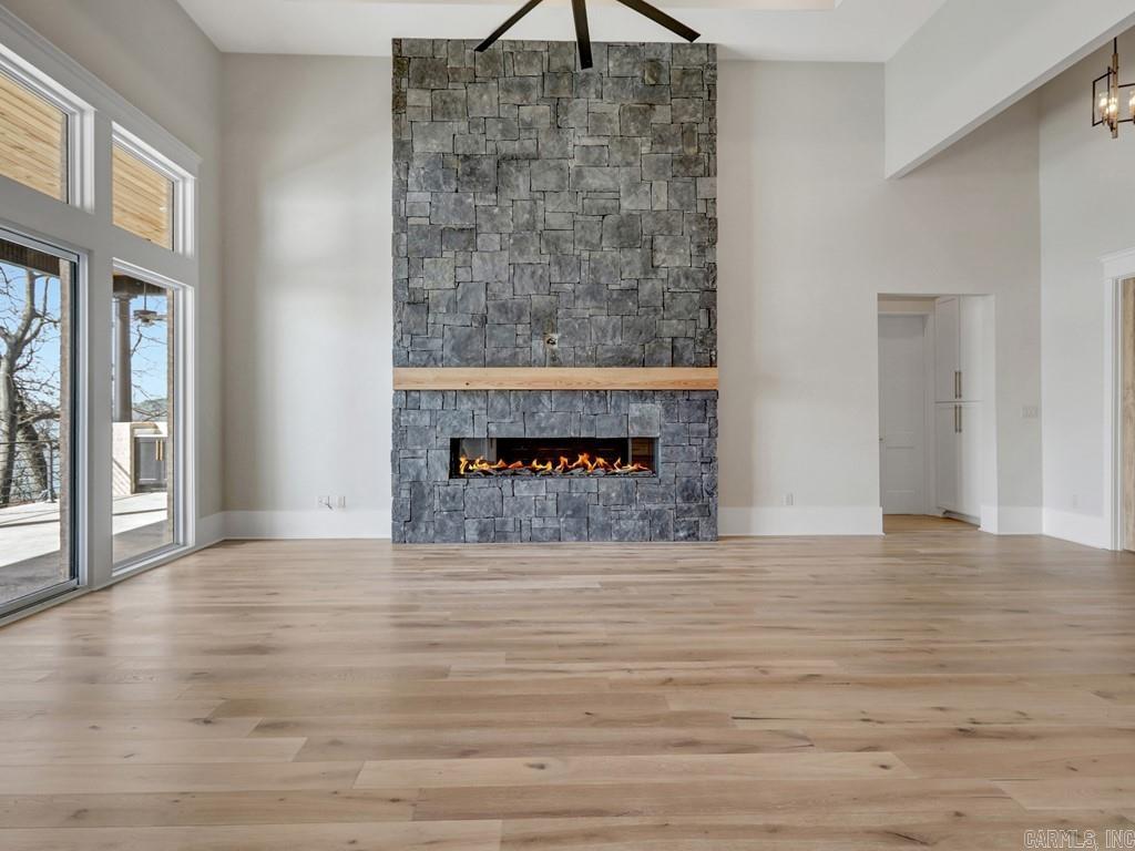 ARKRIDGE LAKE ESTATES - Residential