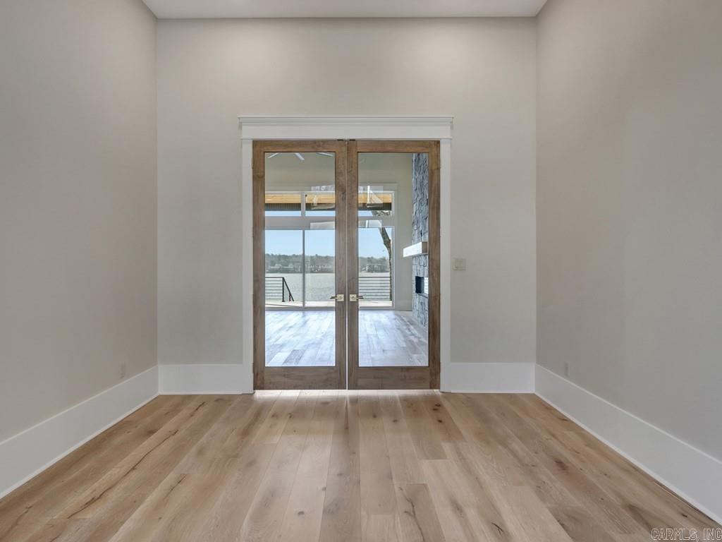 ARKRIDGE LAKE ESTATES - Residential