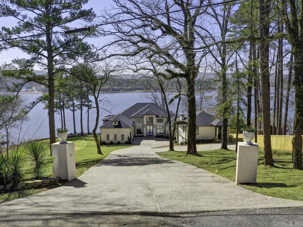 ARKRIDGE LAKE ESTATES - Residential