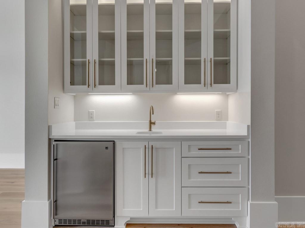 ARKRIDGE LAKE ESTATES - Residential
