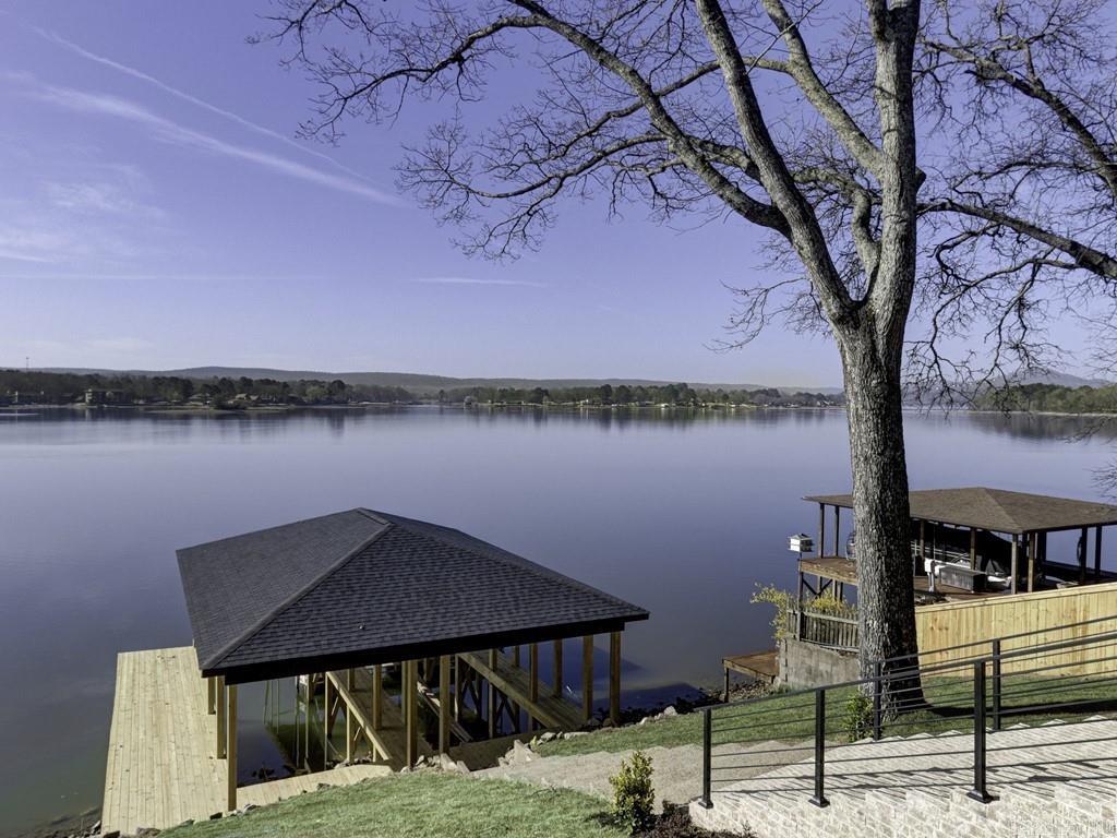 ARKRIDGE LAKE ESTATES - Residential