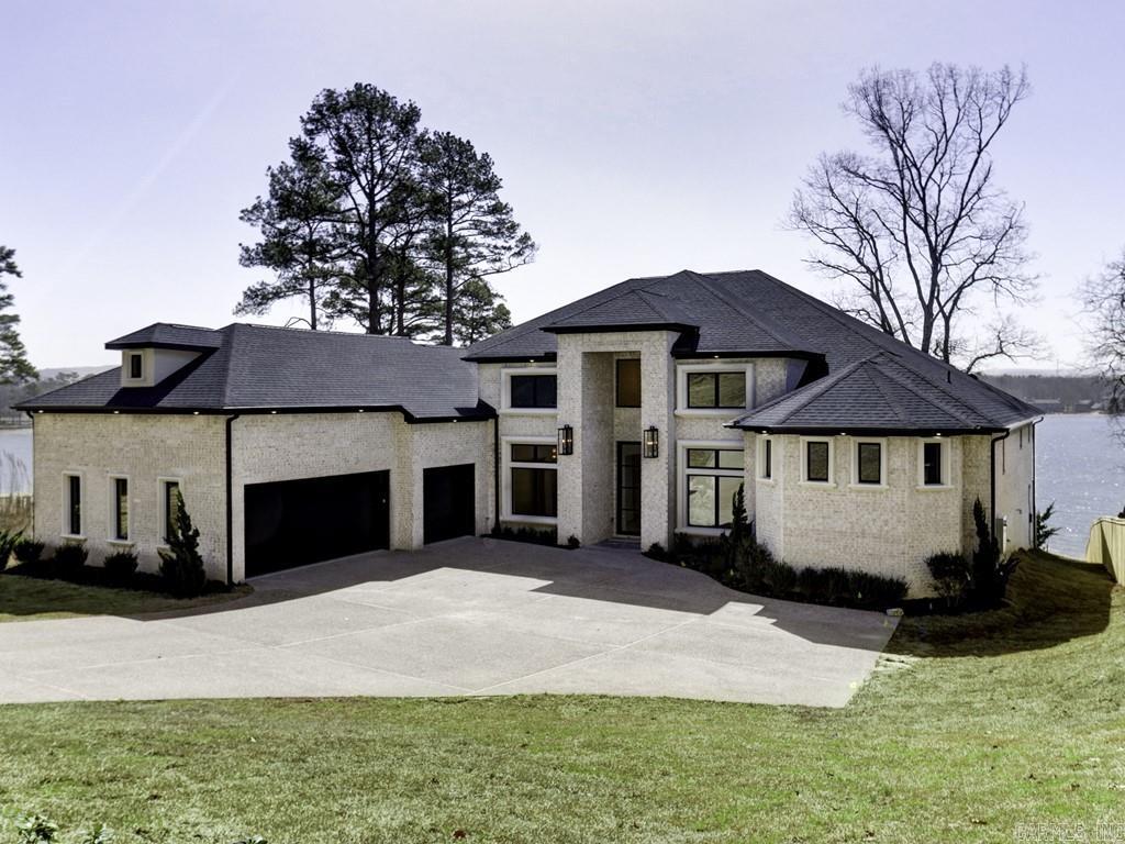 ARKRIDGE LAKE ESTATES - Residential