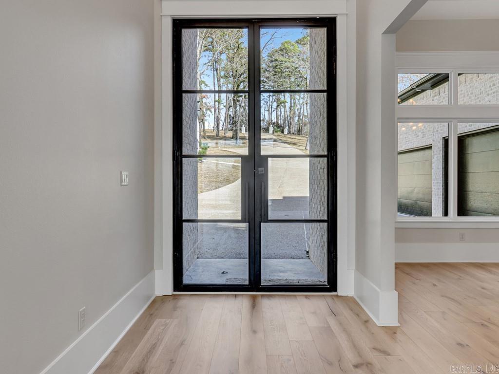 ARKRIDGE LAKE ESTATES - Residential