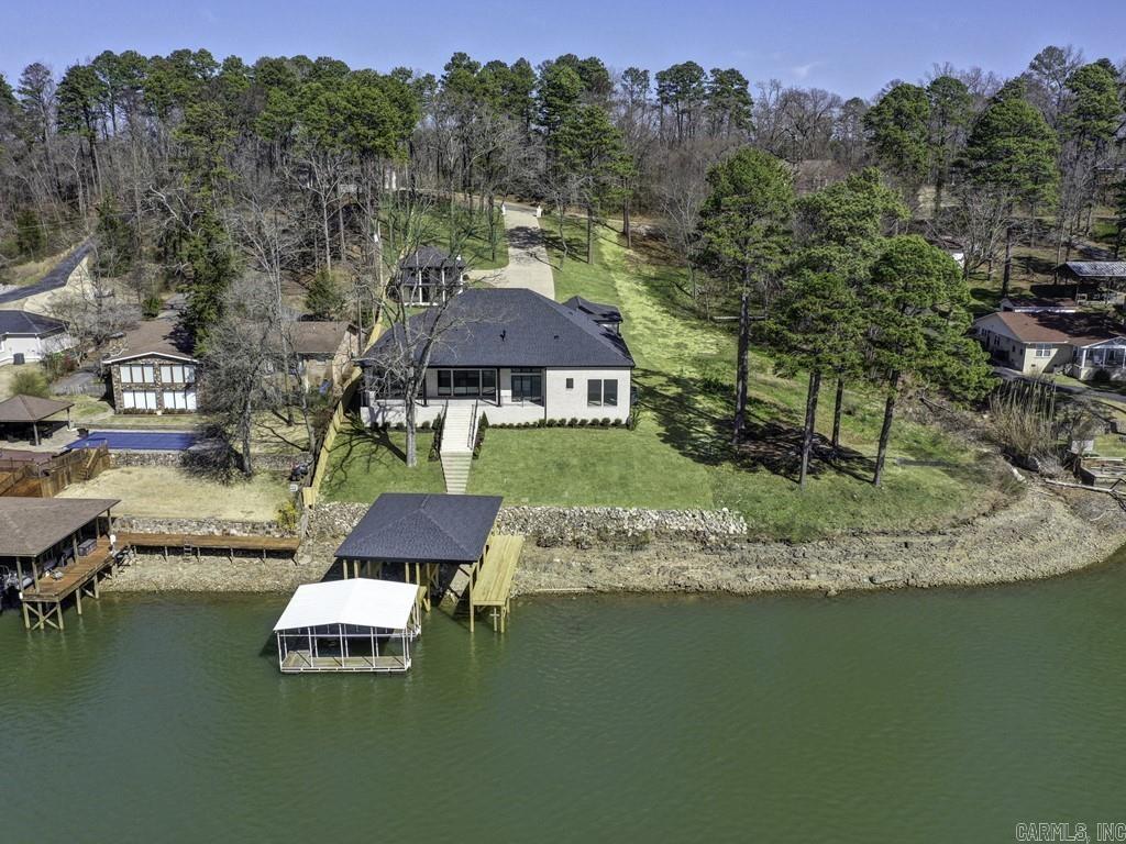 ARKRIDGE LAKE ESTATES - Residential
