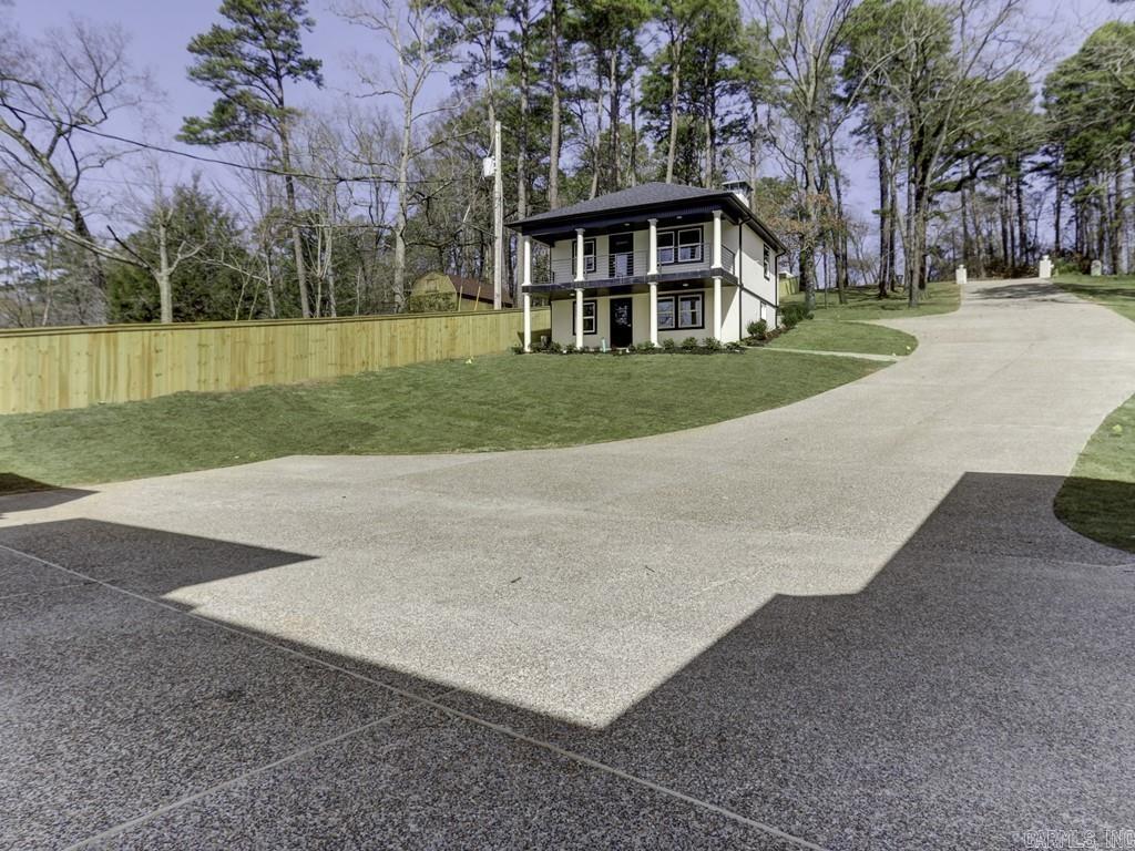 ARKRIDGE LAKE ESTATES - Residential
