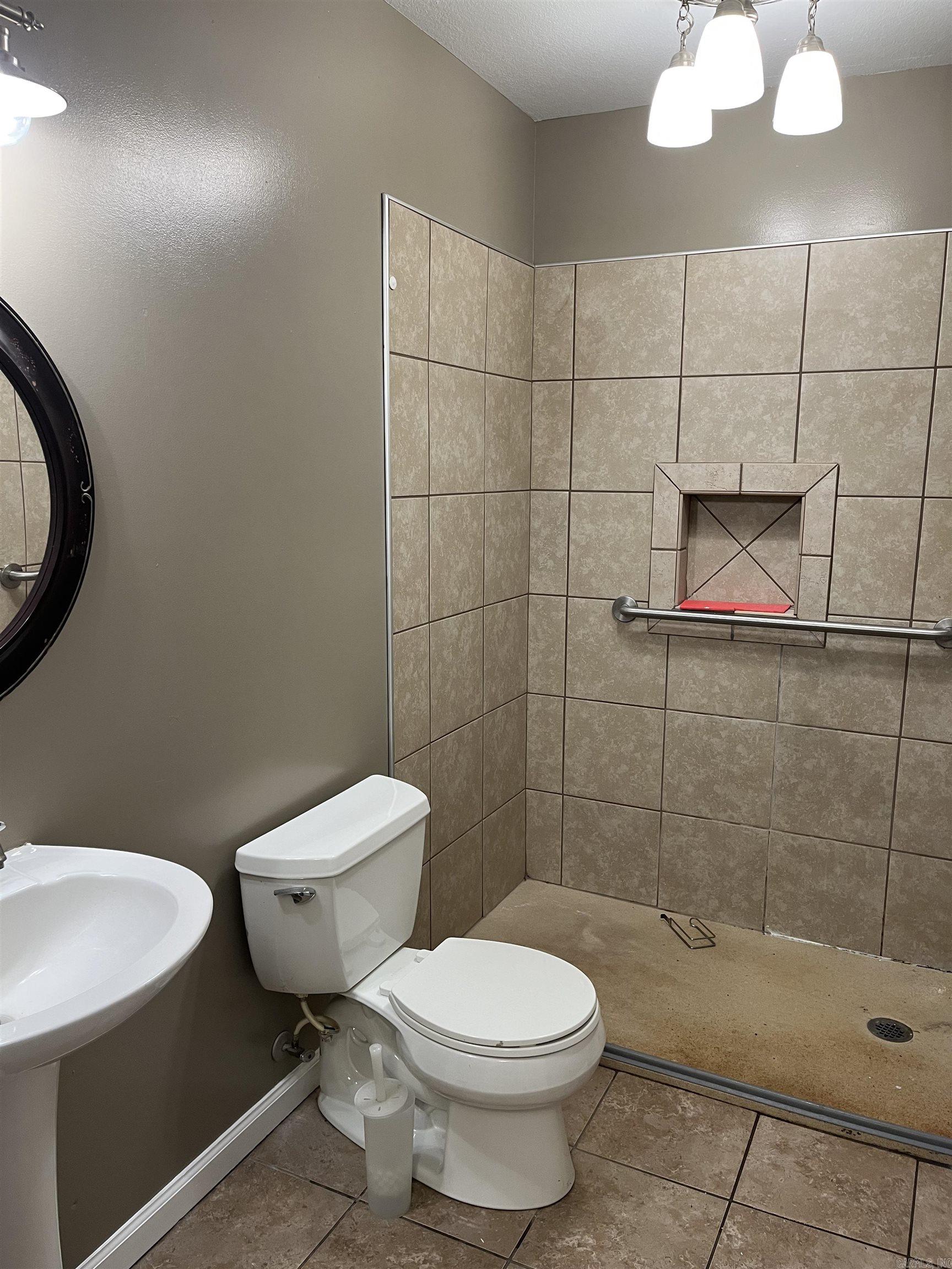 CARRIAGE HILL - Residential