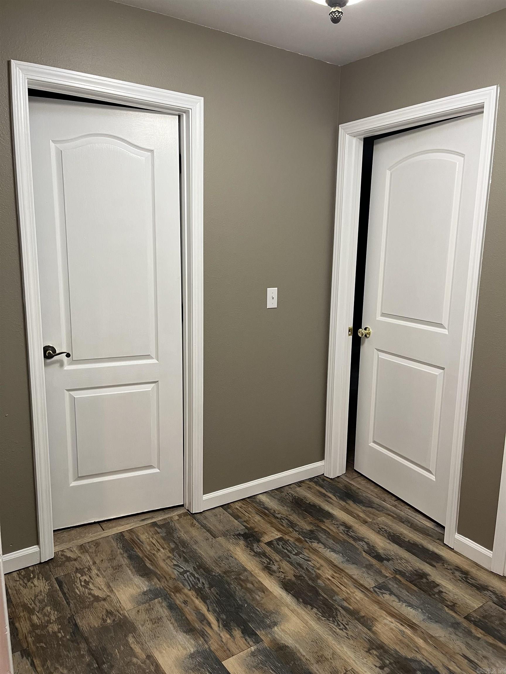 CARRIAGE HILL - Residential