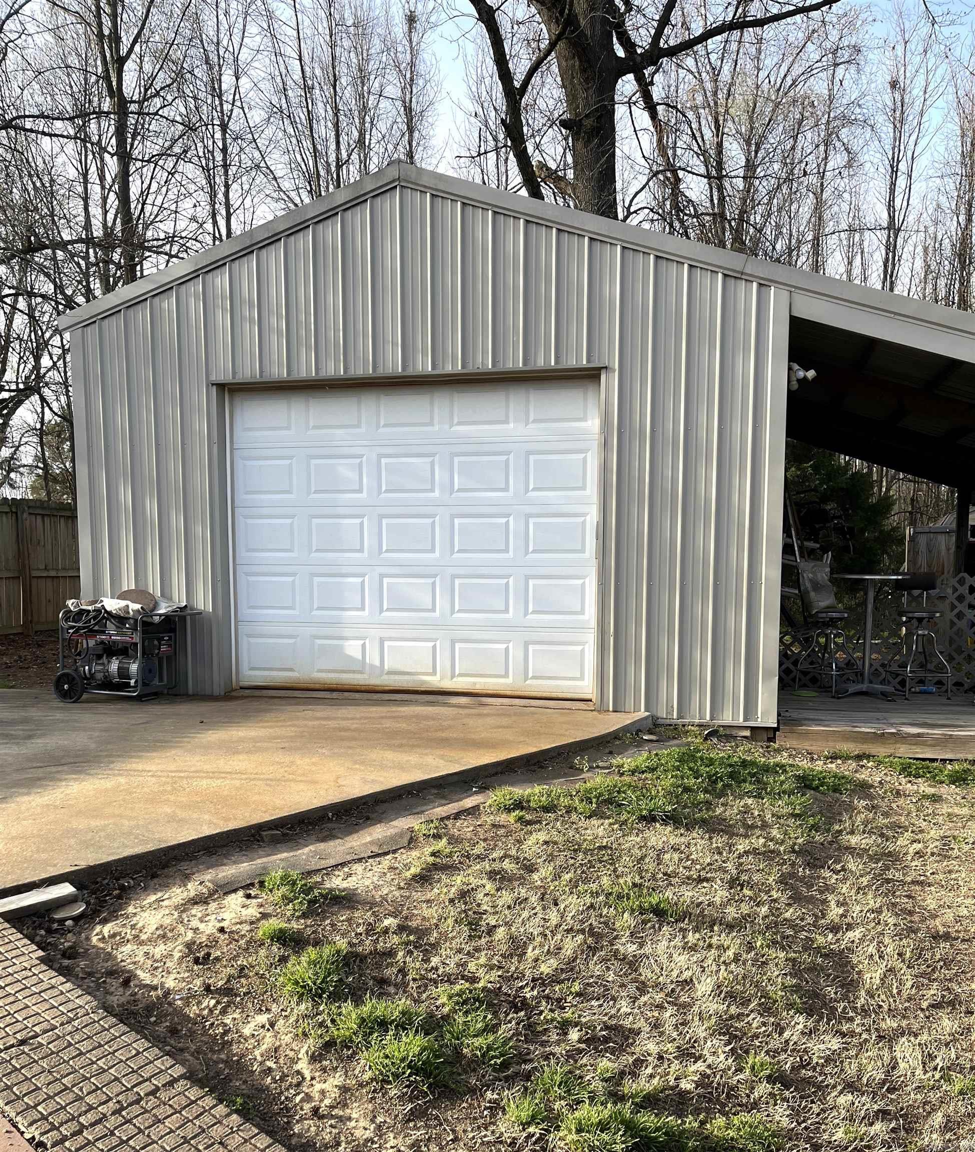 CARRIAGE HILL - Residential