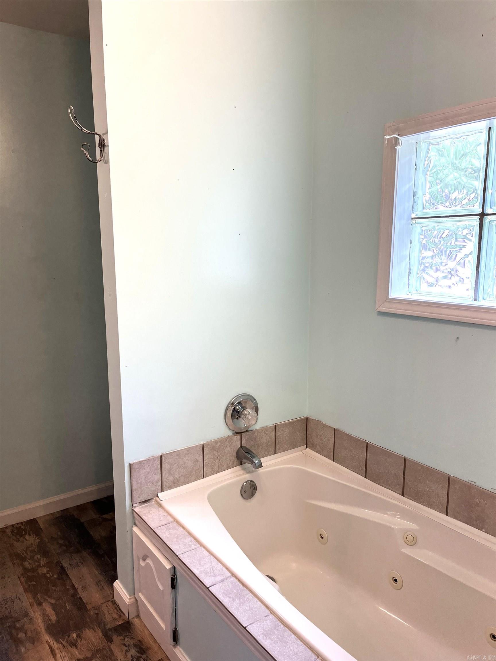 CARRIAGE HILL - Residential