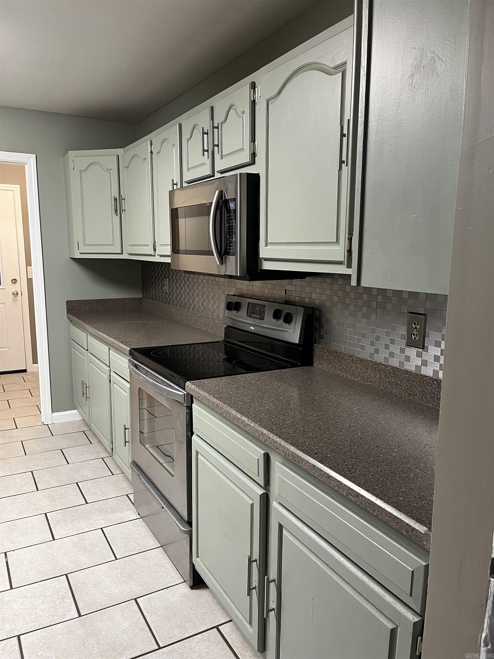 CARRIAGE HILL - Residential