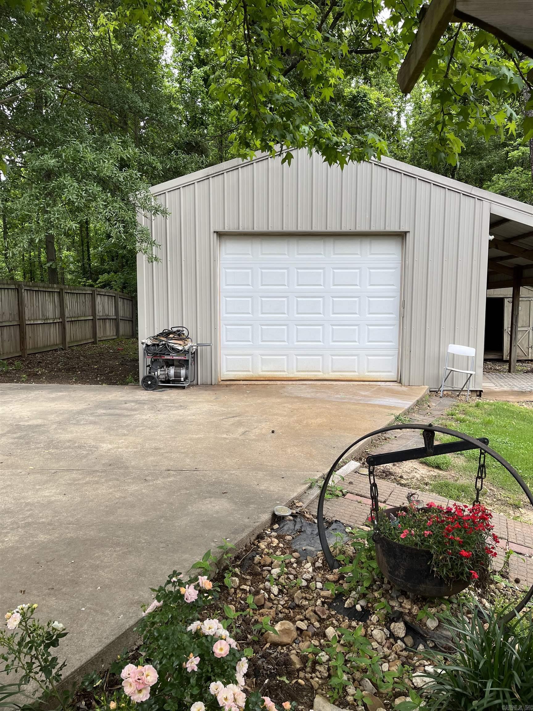 CARRIAGE HILL - Residential