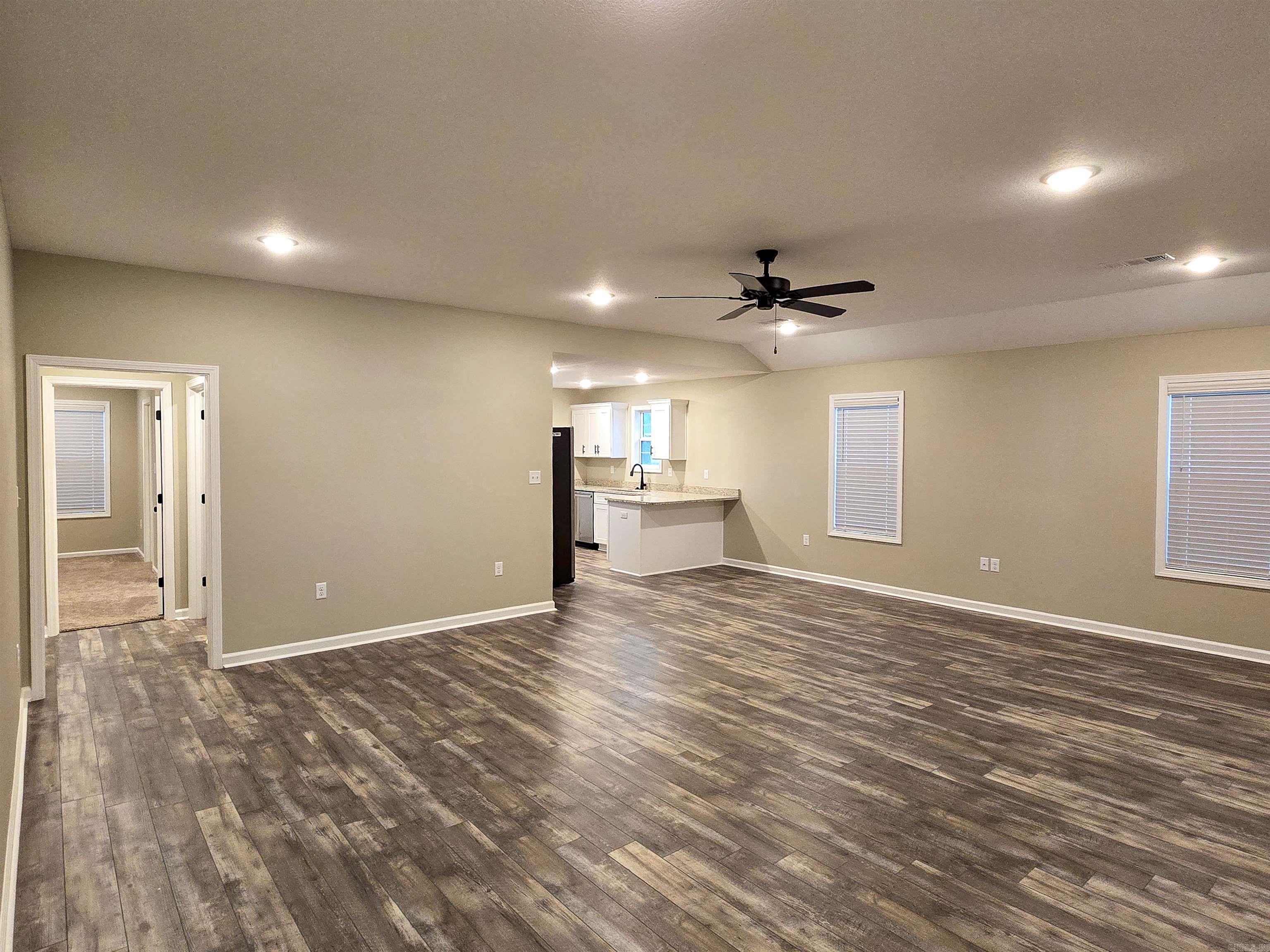 BROOKSHIRE PLACE - Residential Lease