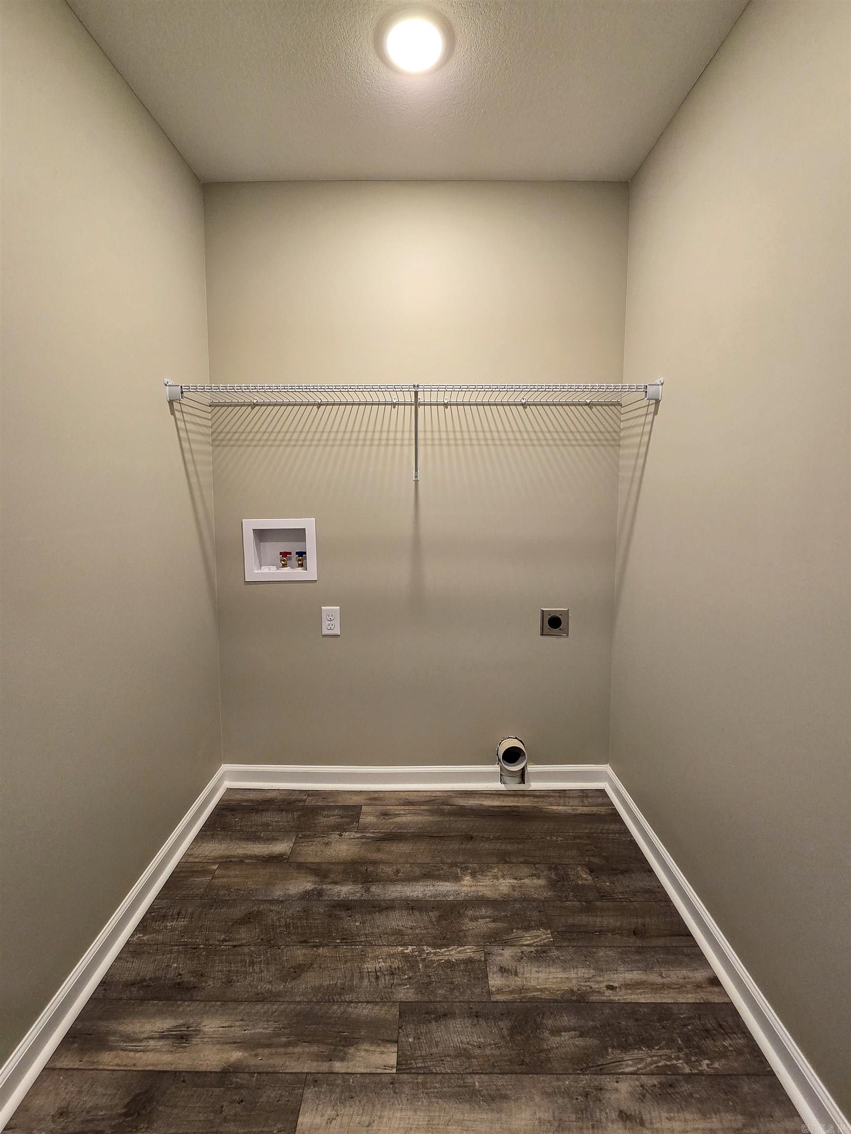 BROOKSHIRE PLACE - Residential Lease