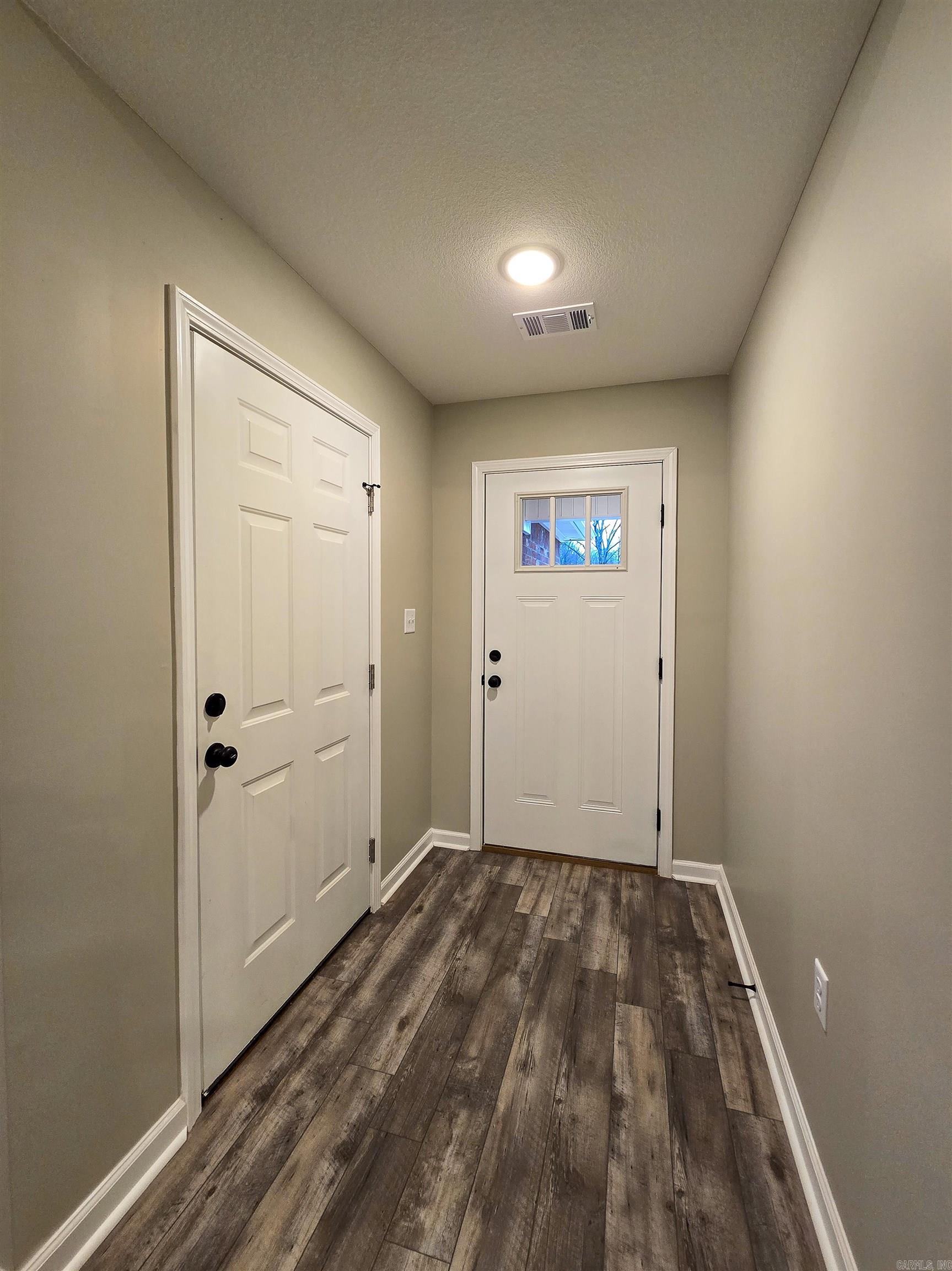 BROOKSHIRE PLACE - Residential Lease