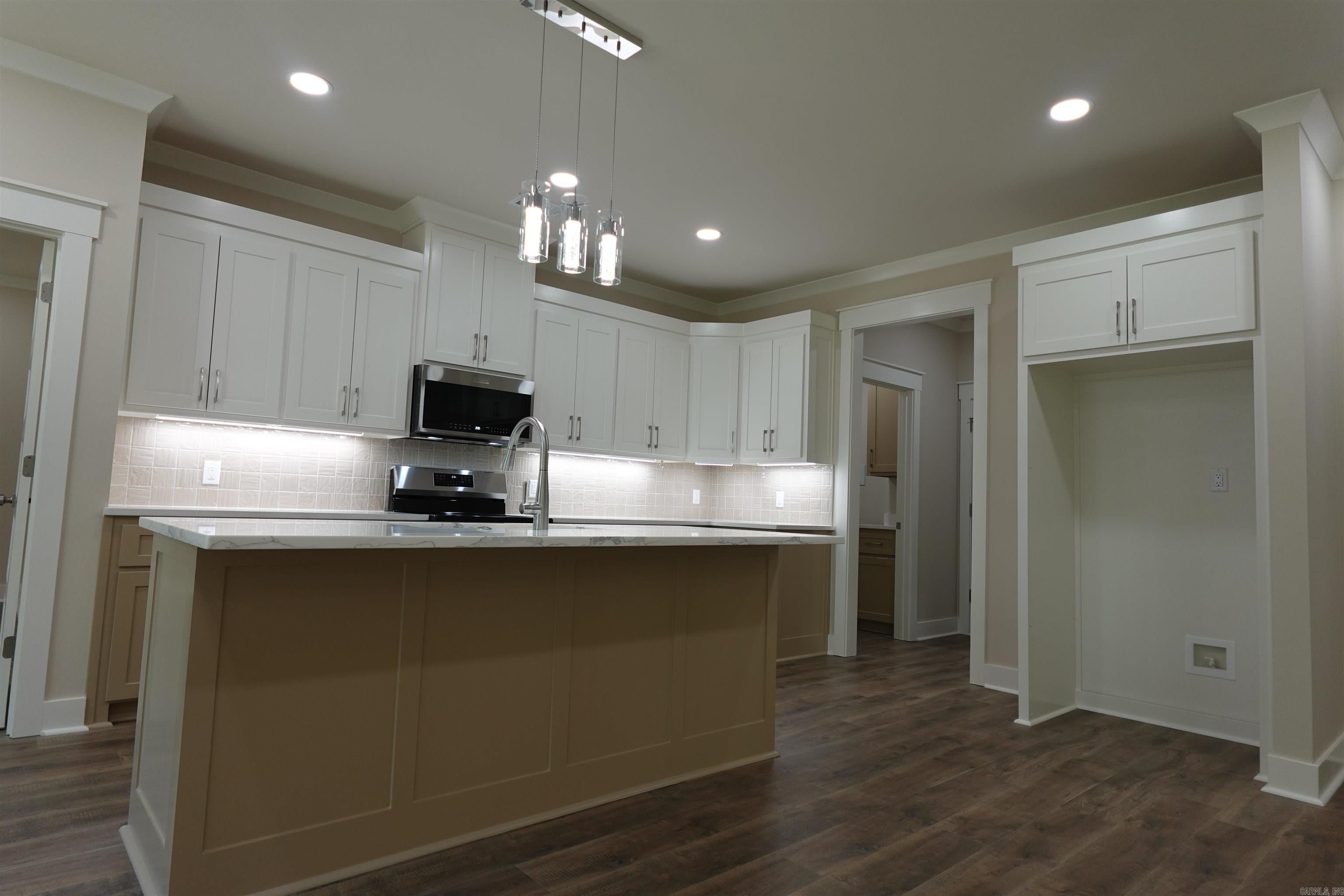 HIDDEN VALLEY ESTATES - Residential
